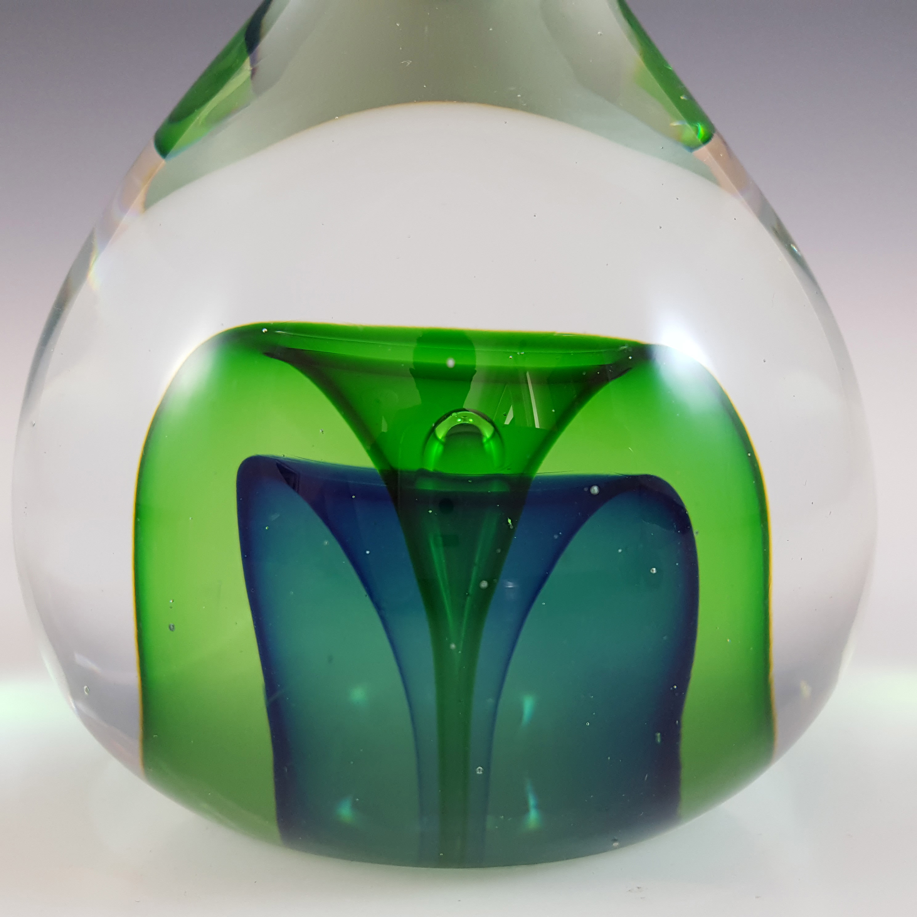 Chinese Murano Style Green & Blue Sommerso Glass Teardrop Paperweight - Click Image to Close