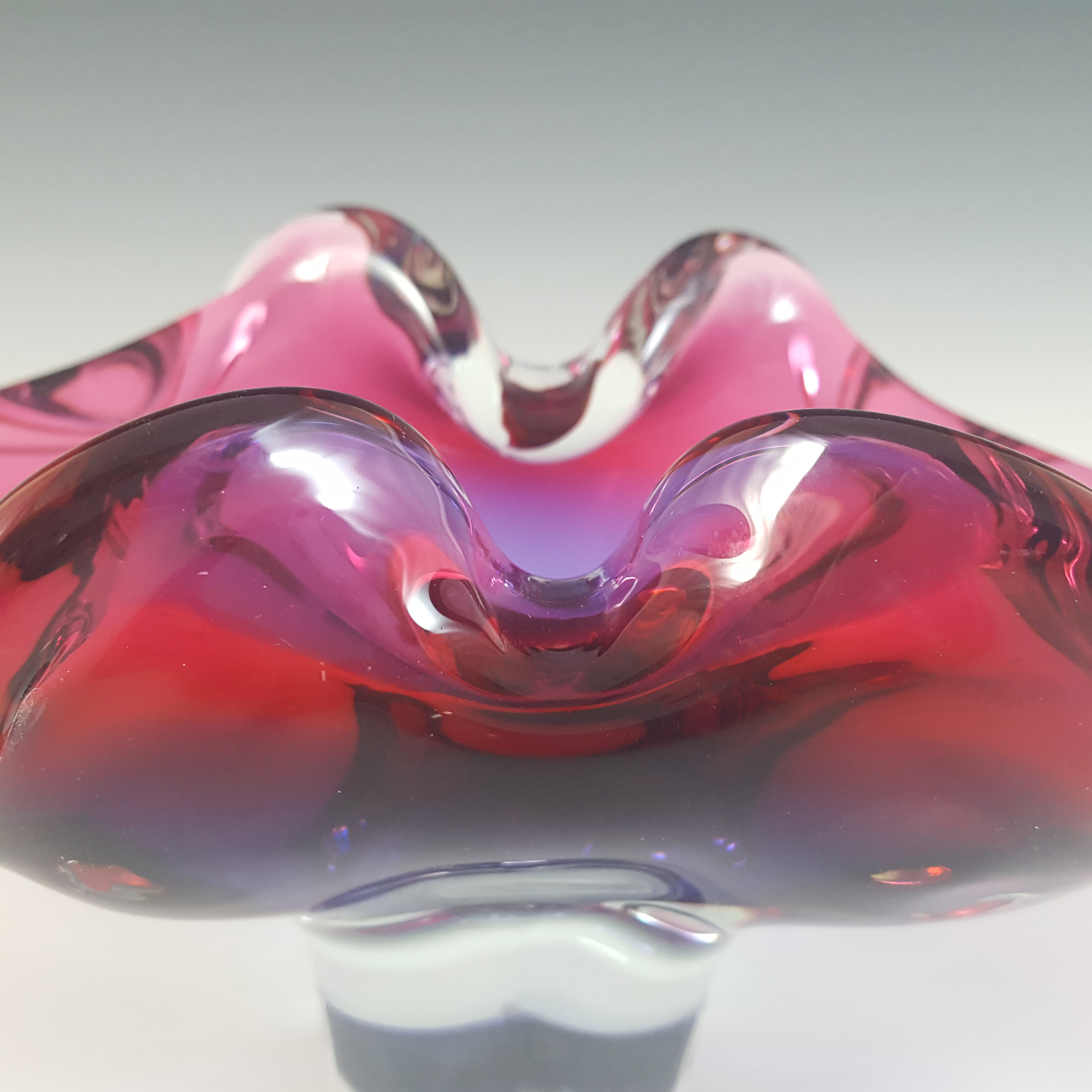 (image for) Chřibská #296/5/27 Czech Pink & Purple Glass Bowl - Click Image to Close