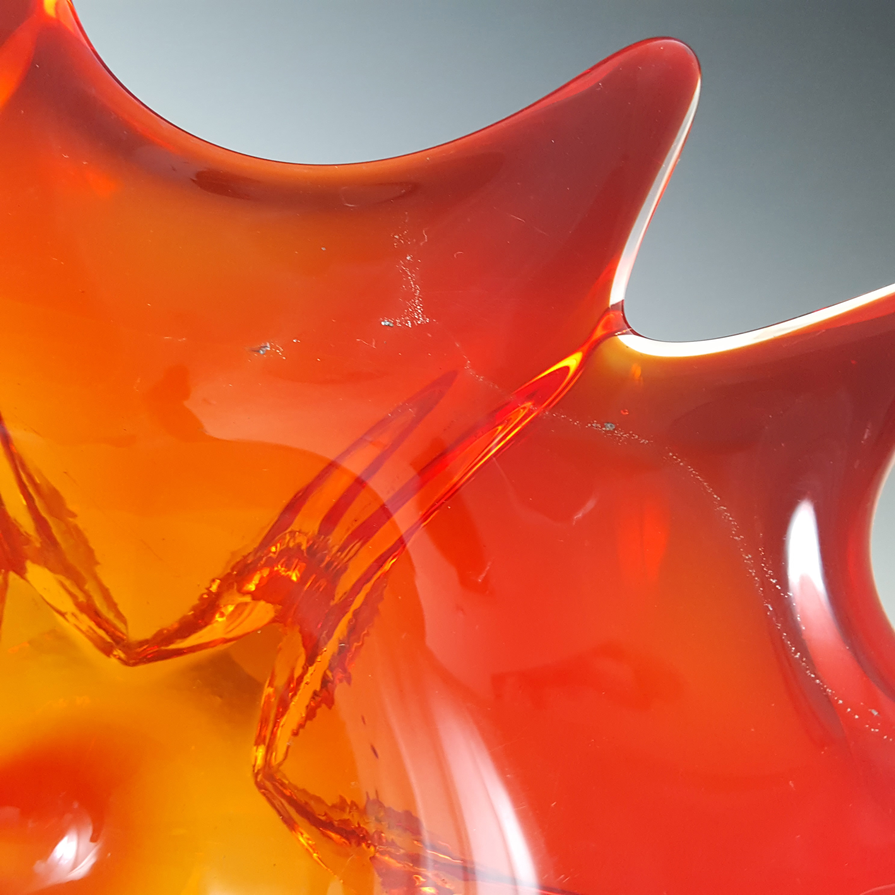 (image for) Cristallo Venezia Murano Red & Uranium Green Sommerso Glass Bowl - Click Image to Close