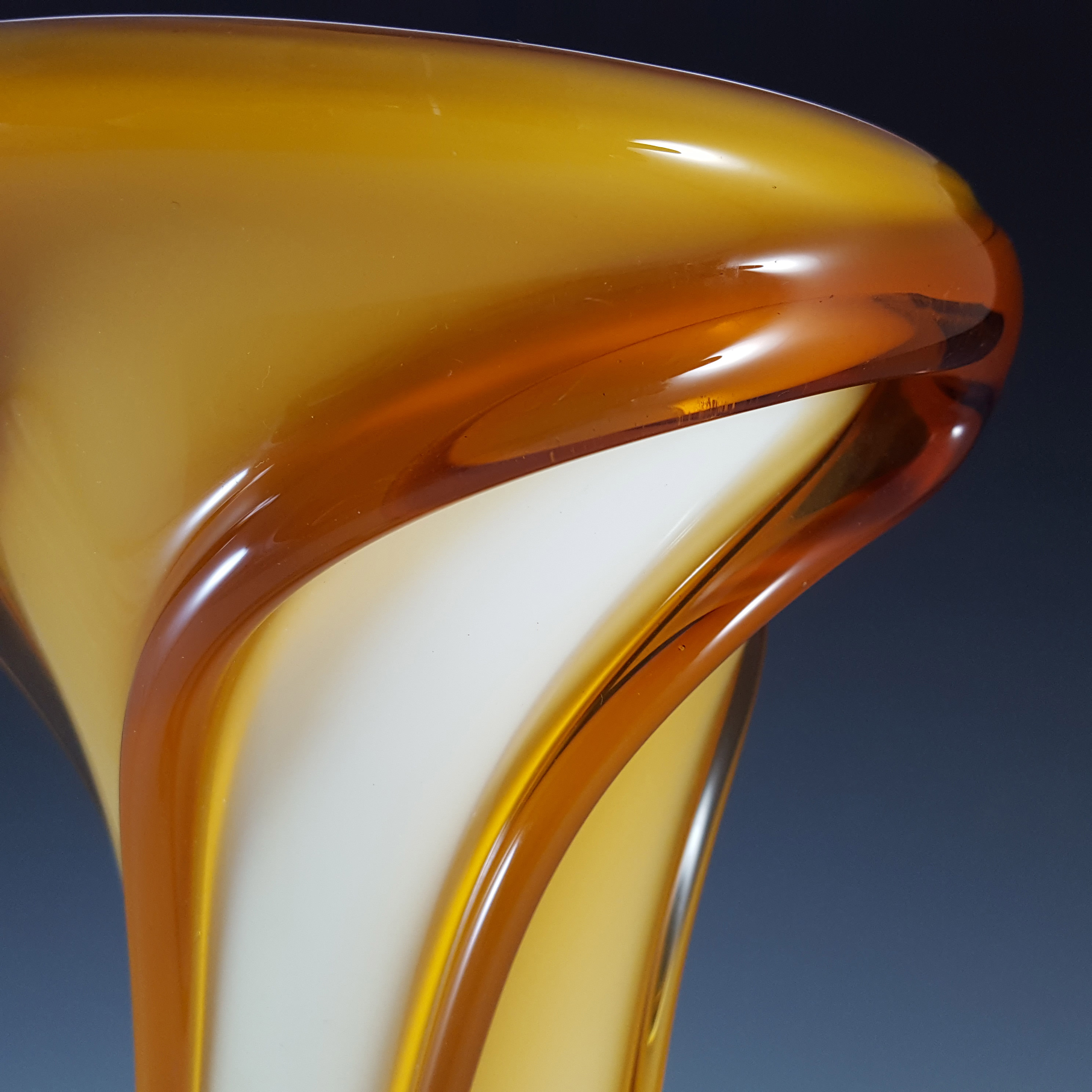 (image for) Vetreria Artigiana Sanminiatello Italian Empoli Amber Glass Vase - Click Image to Close