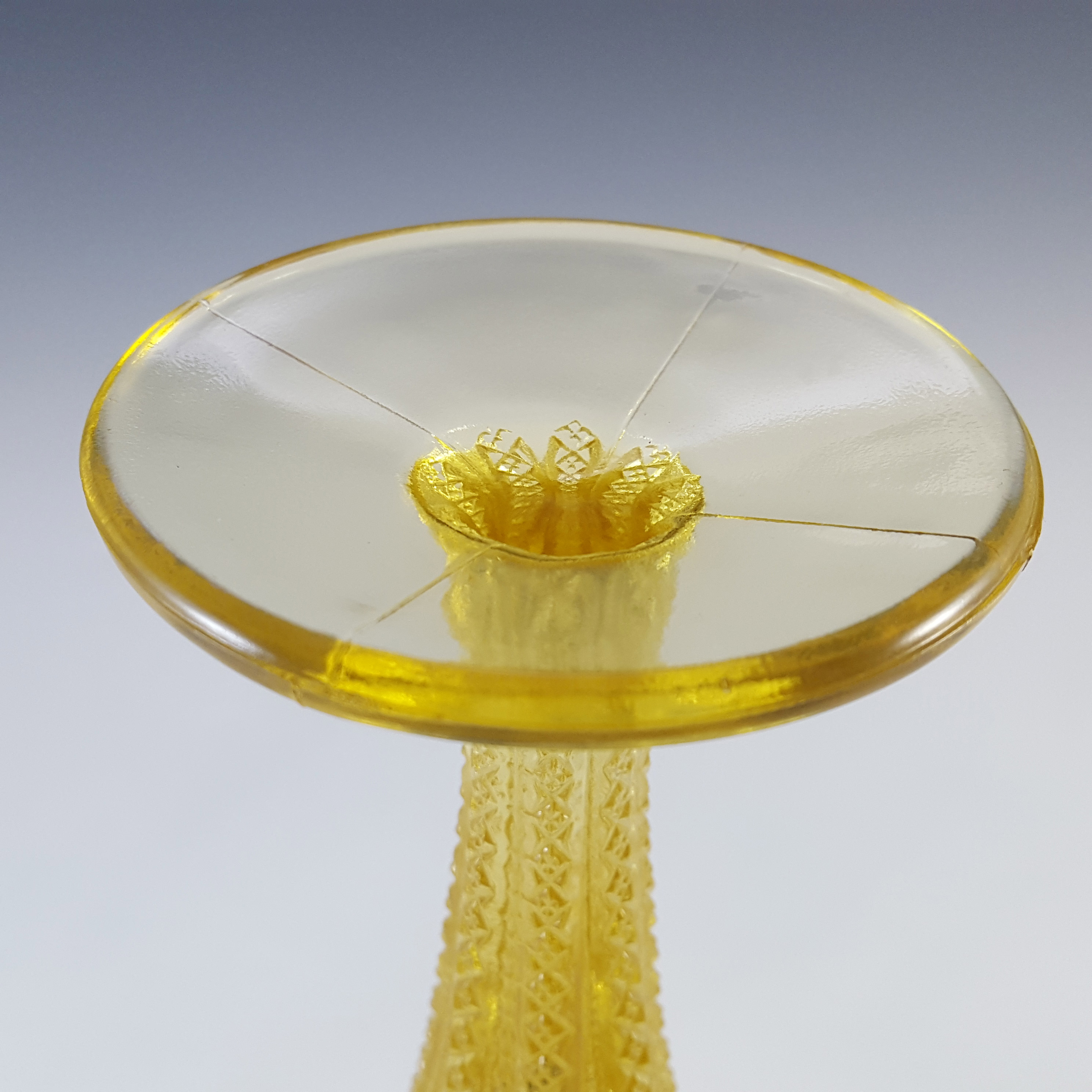 (image for) Tiara Glass Vintage Yellow 'Ribbon' Vase by Indiana Glass - Click Image to Close