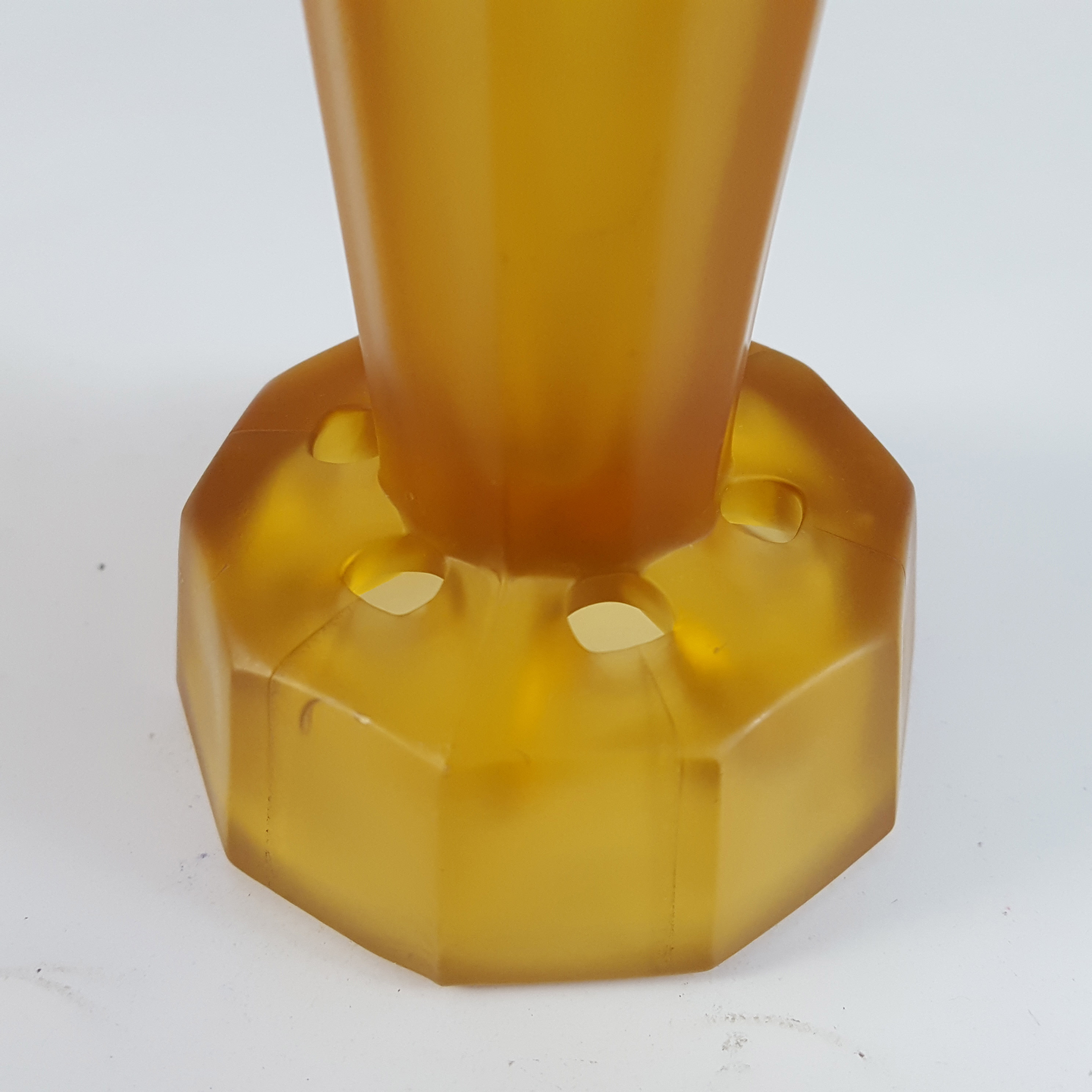 (image for) Ankerglas Bernsdorf 1930's Art Deco Amber Glass 'Trumpet' Vase - Click Image to Close