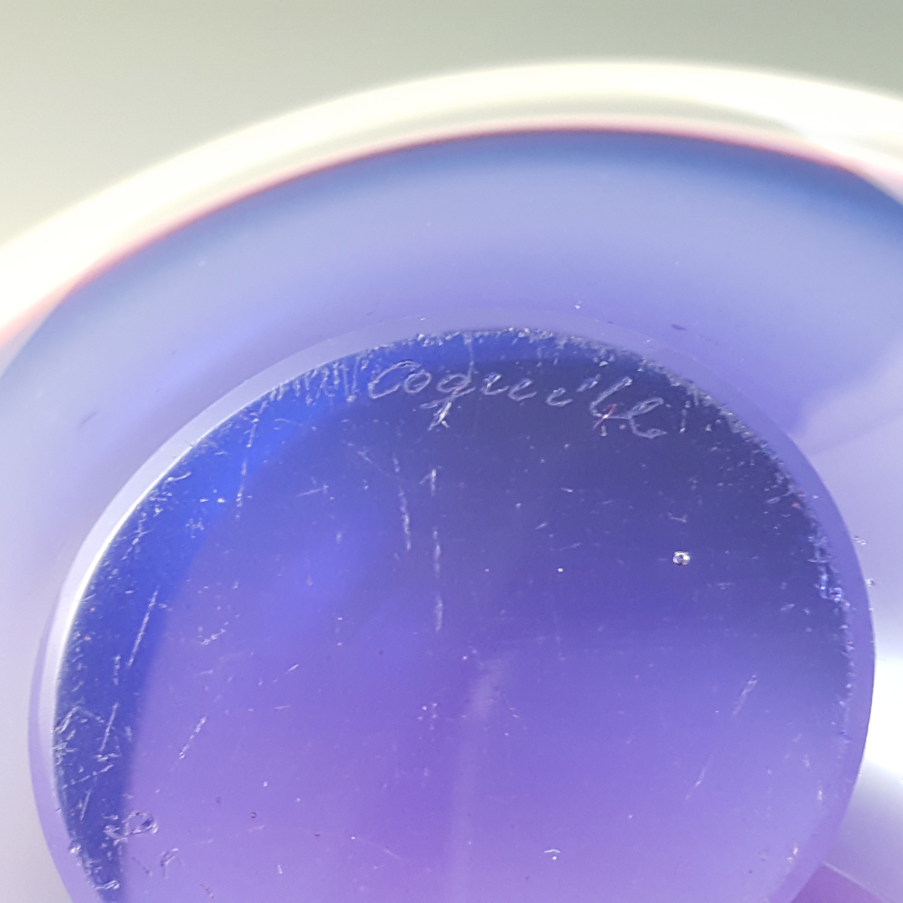 (image for) SIGNED Flygsfors Coquille Purple Glass Bowl by Paul Kedelv - Click Image to Close