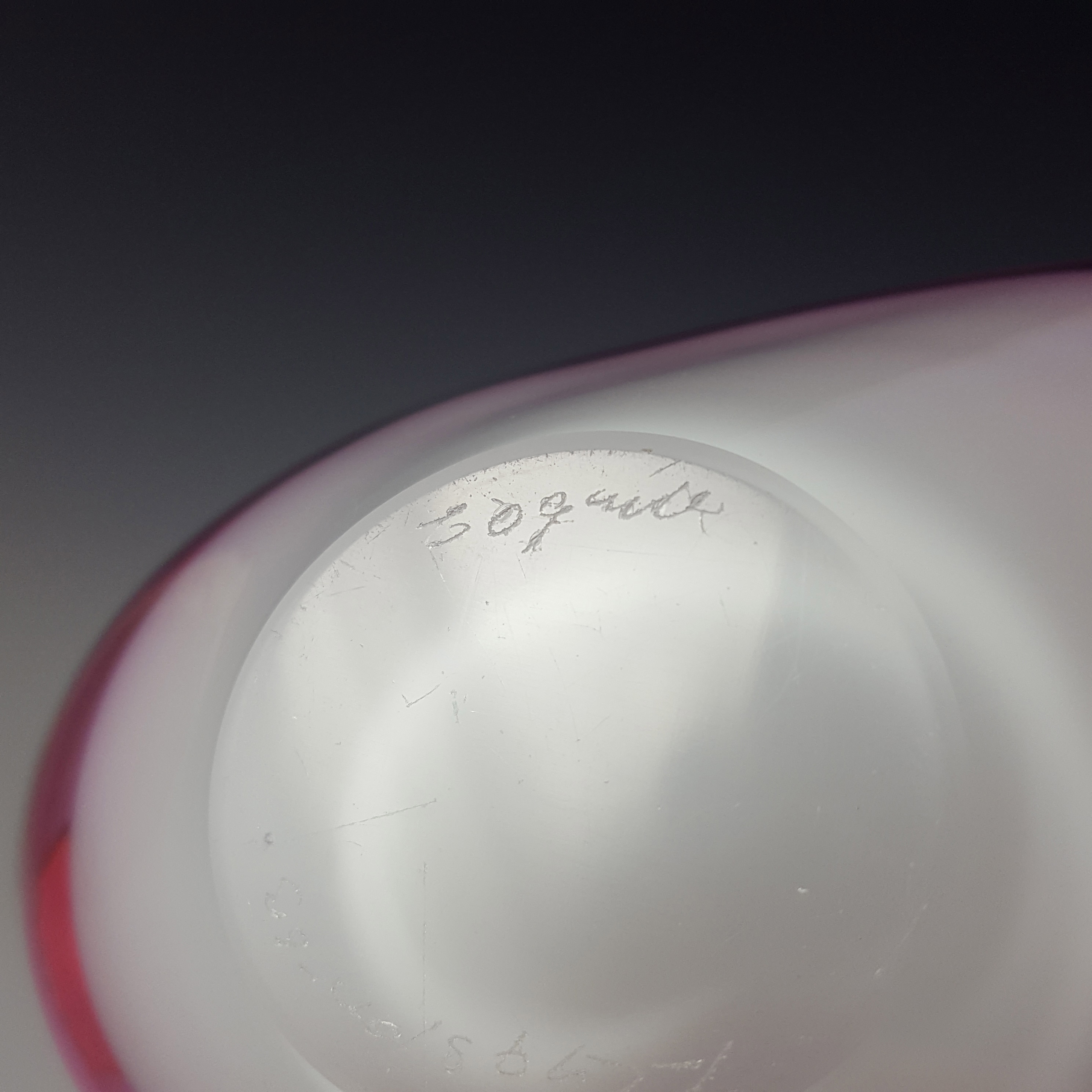 SIGNED Flygsfors Coquille Pink Glass Bowl by Paul Kedelv - Click Image to Close