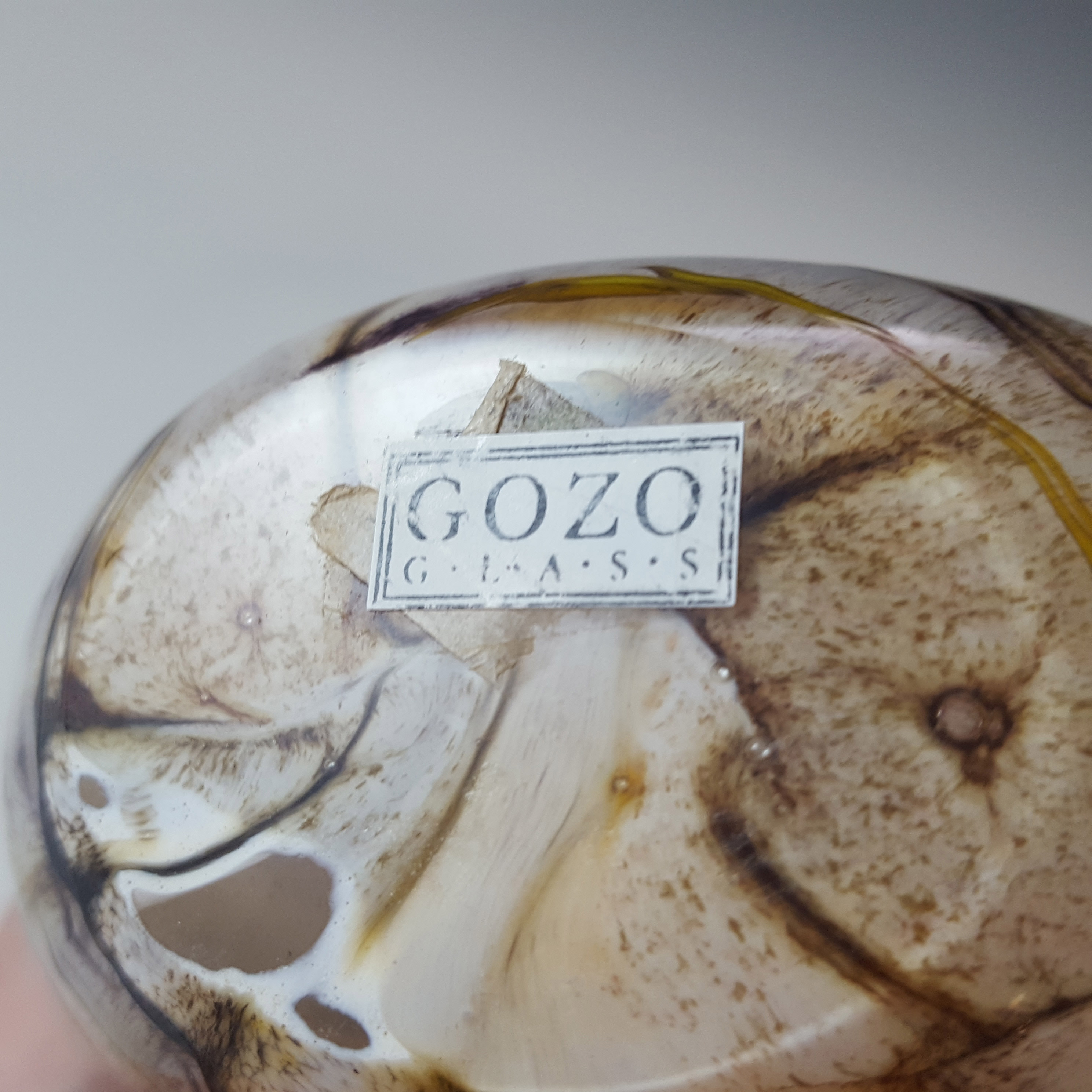(image for) SIGNED Gozo Maltese Sandy Brown & White Glass 'Stone' Vase - Click Image to Close