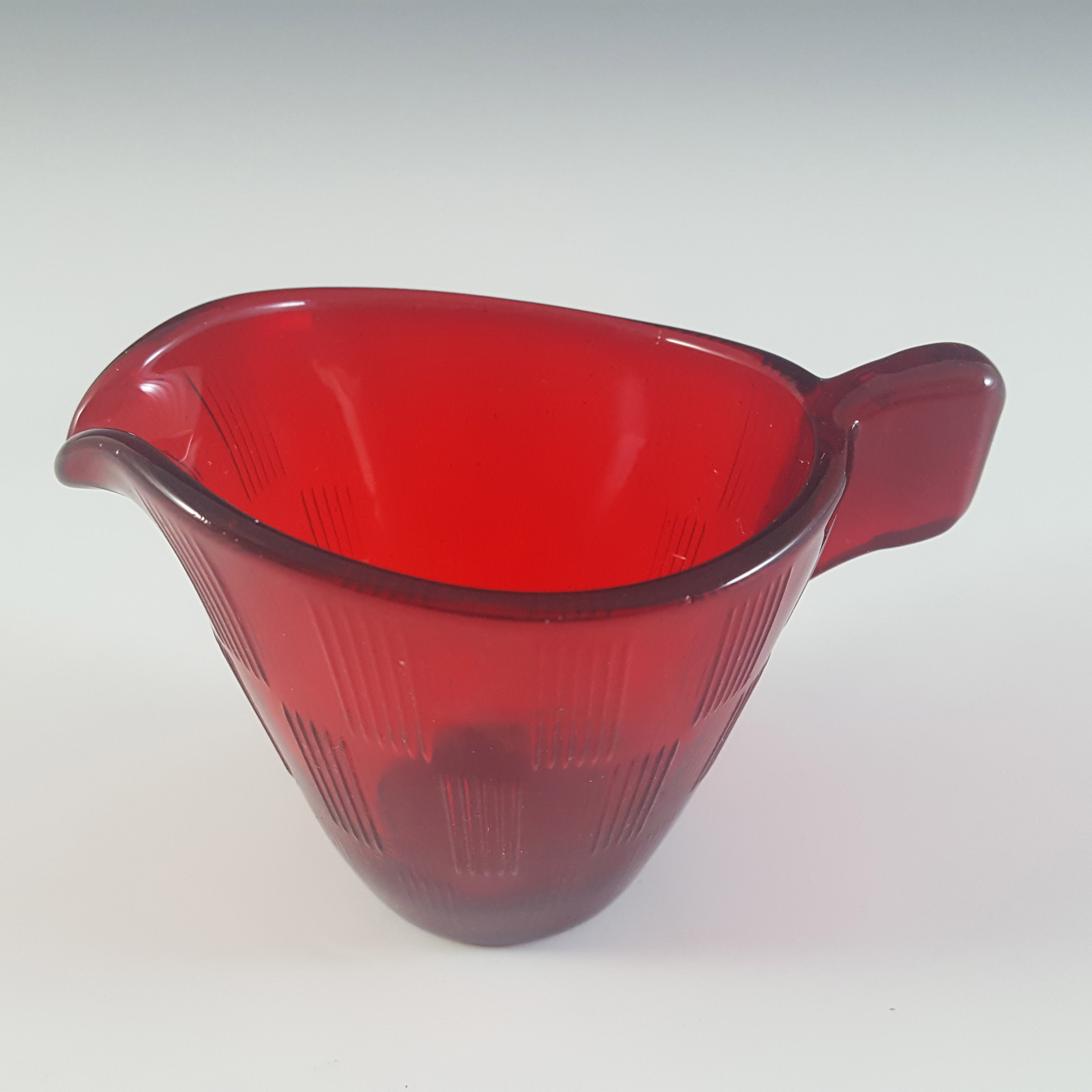 Gullaskruf Red Glass 'Randi' Creamer Jug by Lennart Andersson - Click Image to Close