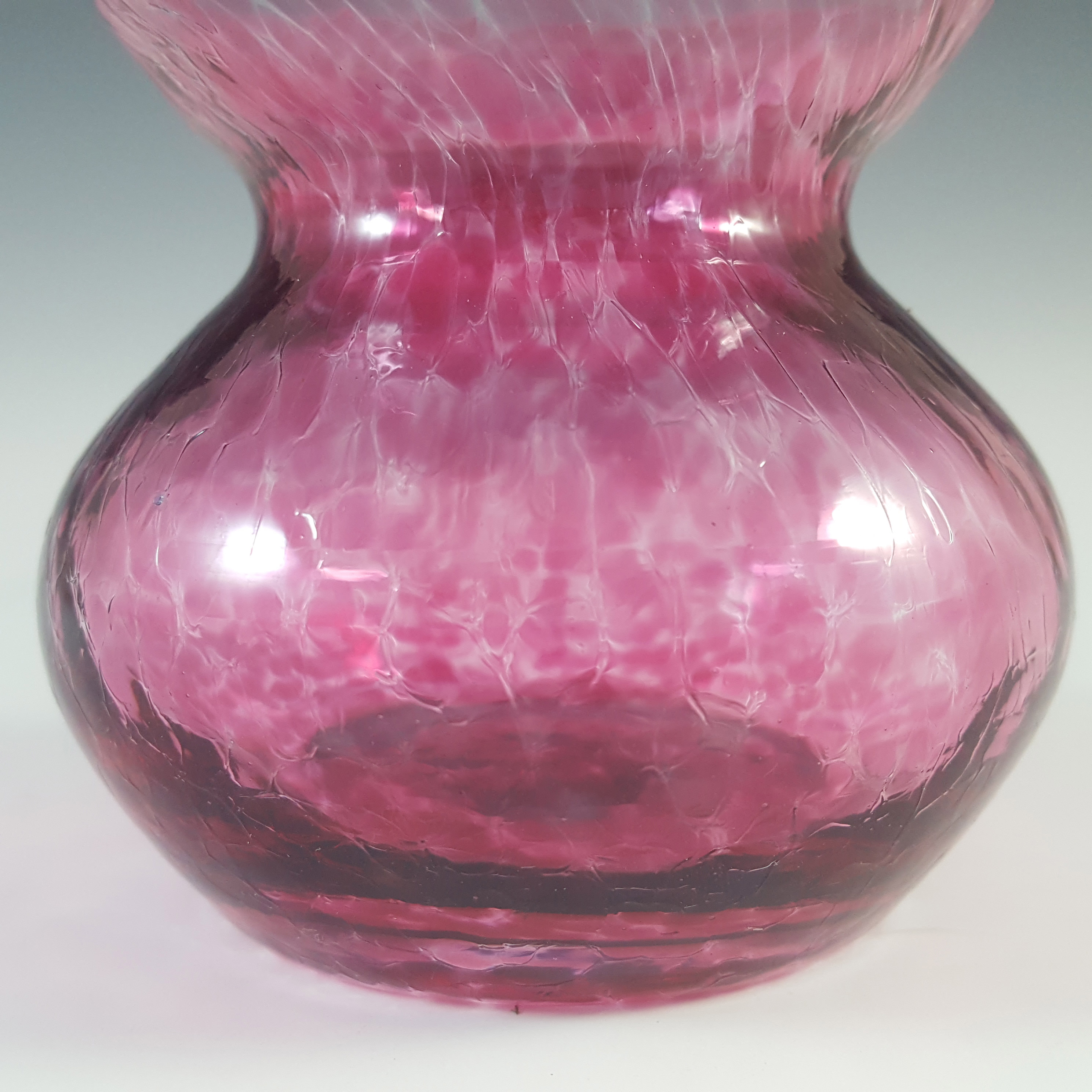 Heron Glass Speckled Pink British Posy Vase - Marked - Click Image to Close