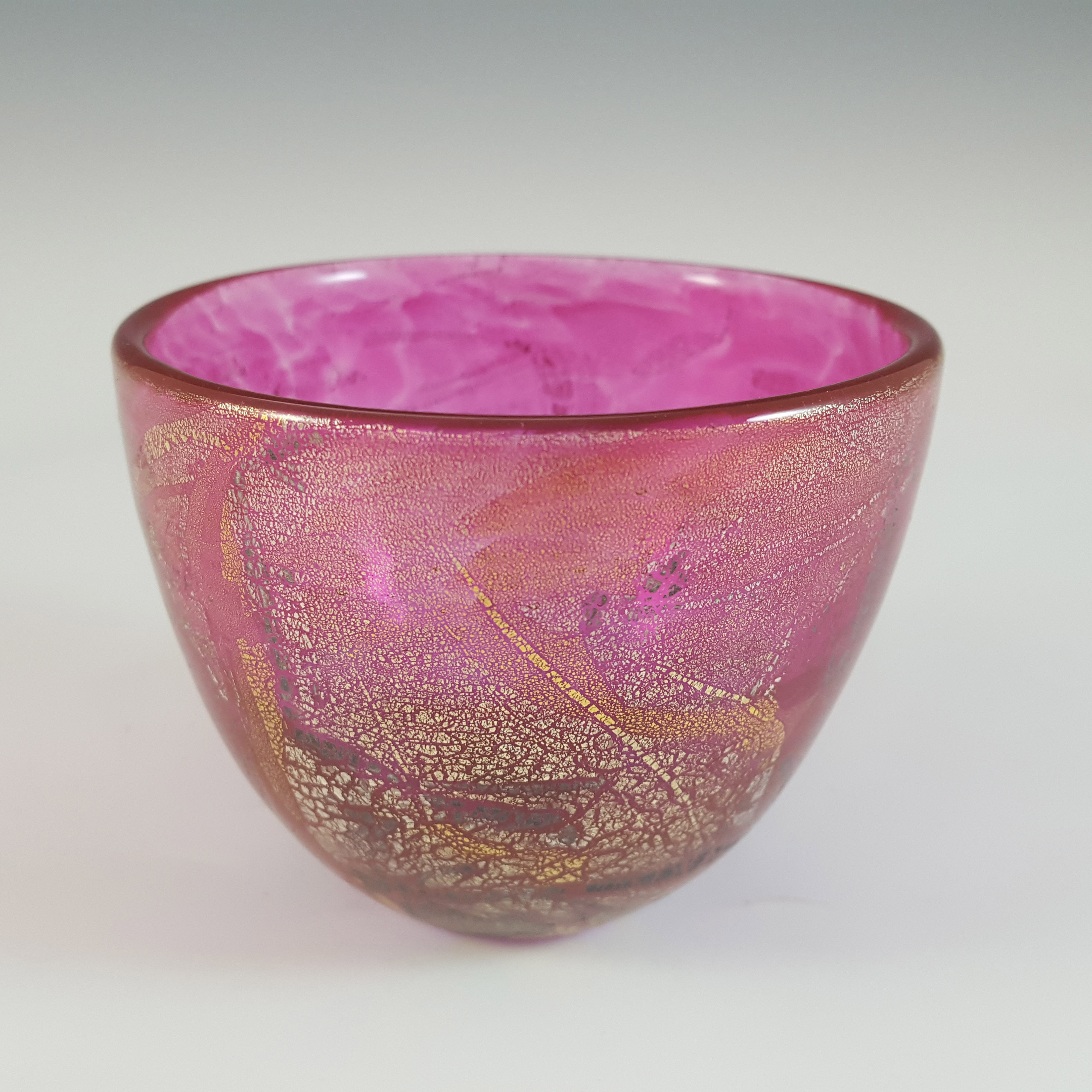 Isle of Wight Studio/Harris 'Azurene Pink' Glass Bowl - Click Image to Close