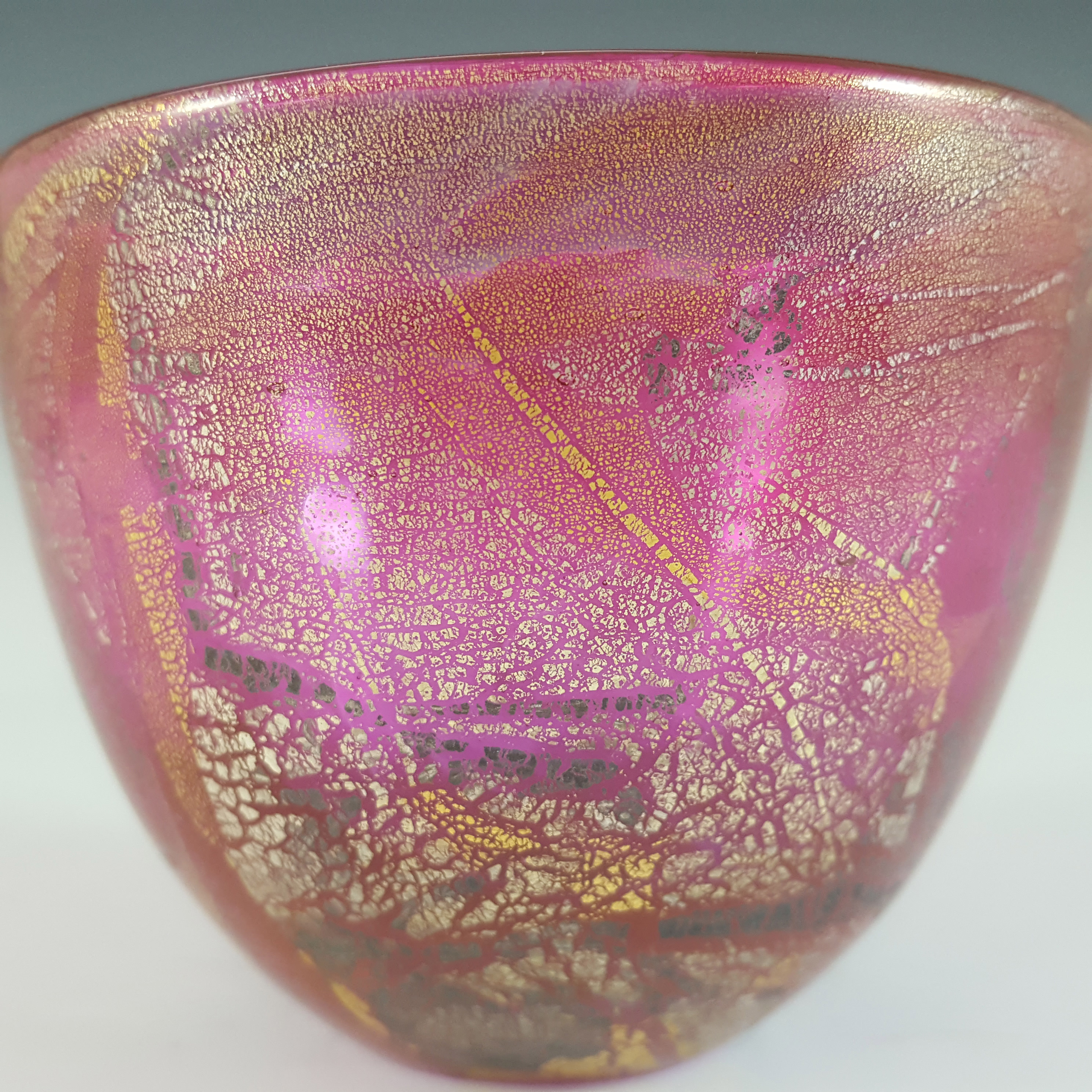 (image for) Isle of Wight Studio/Harris 'Azurene Pink' Glass Bowl - Click Image to Close