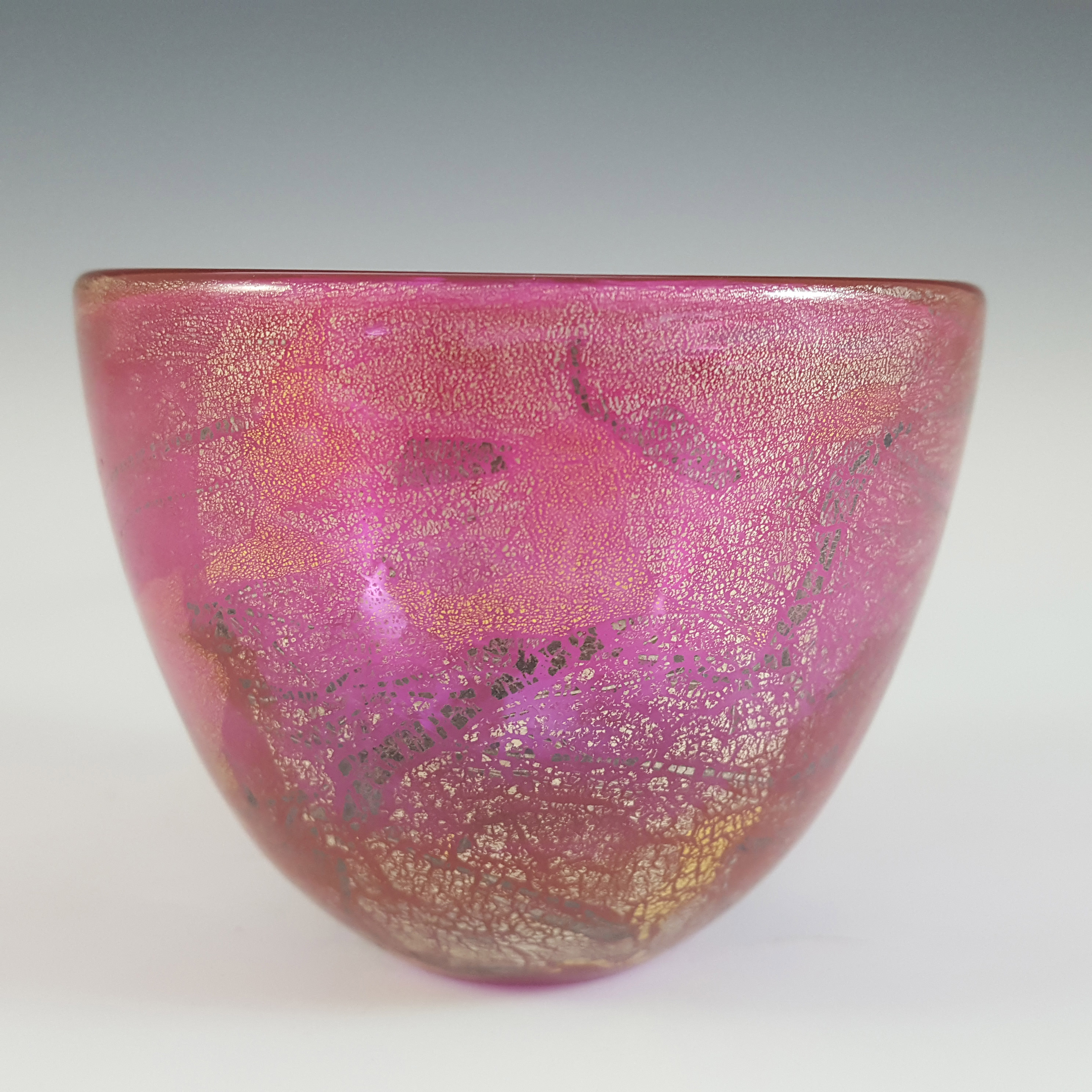 Isle of Wight Studio/Harris 'Azurene Pink' Glass Bowl - Click Image to Close