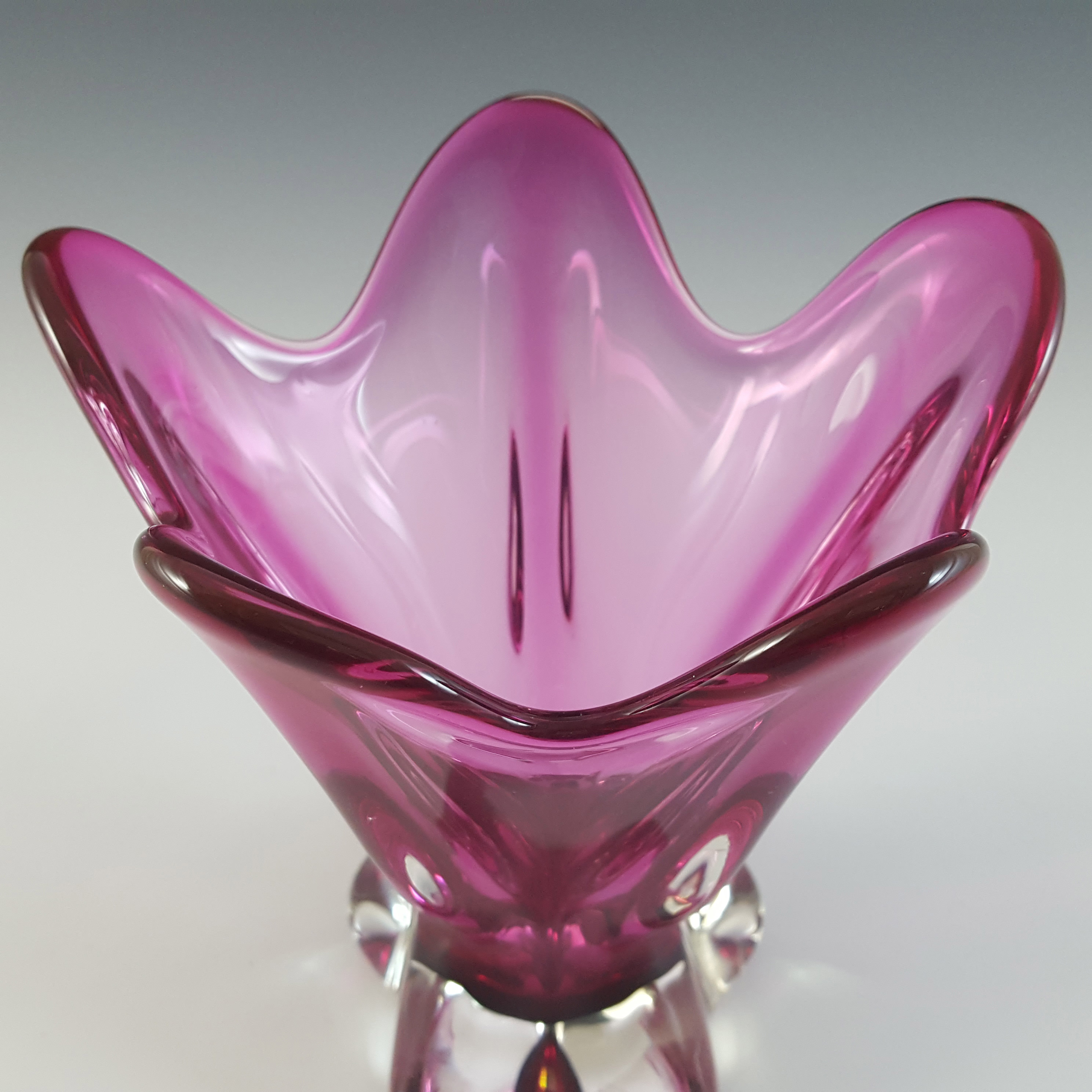 (image for) Iwatsu Hineri Japanese Pink Cased Glass Vintage Vase - Click Image to Close