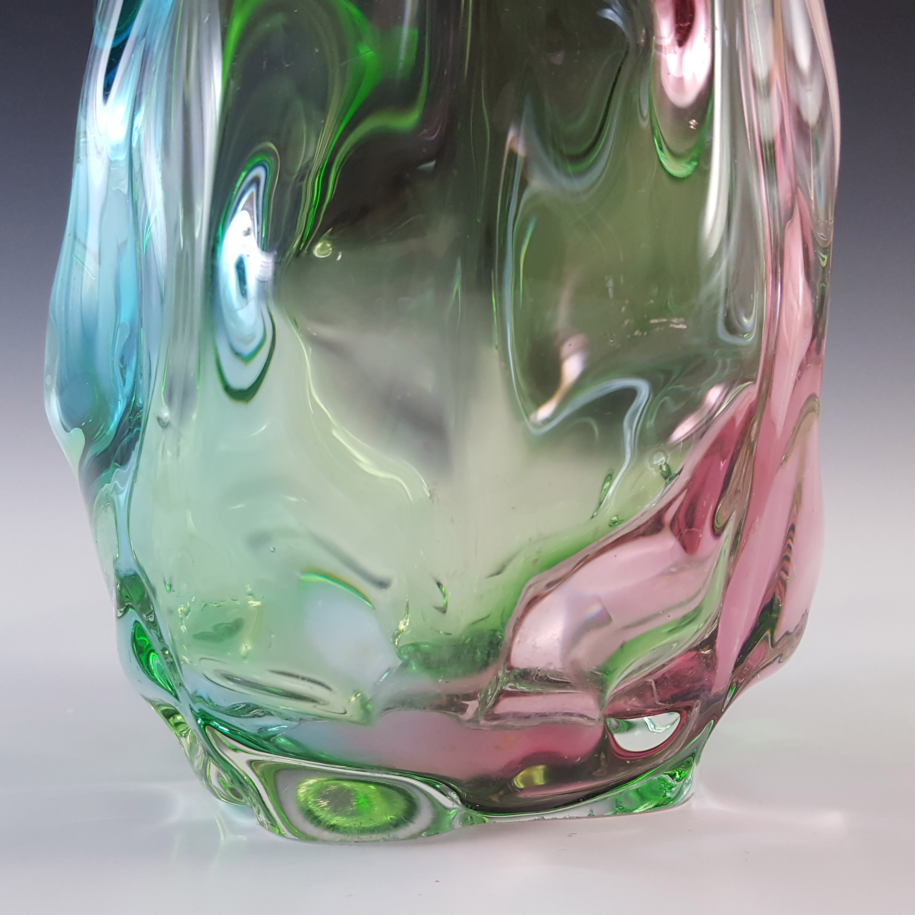 Sanyu Japanese Green, Pink & Blue Glass "Fantasy" Vase - Click Image to Close