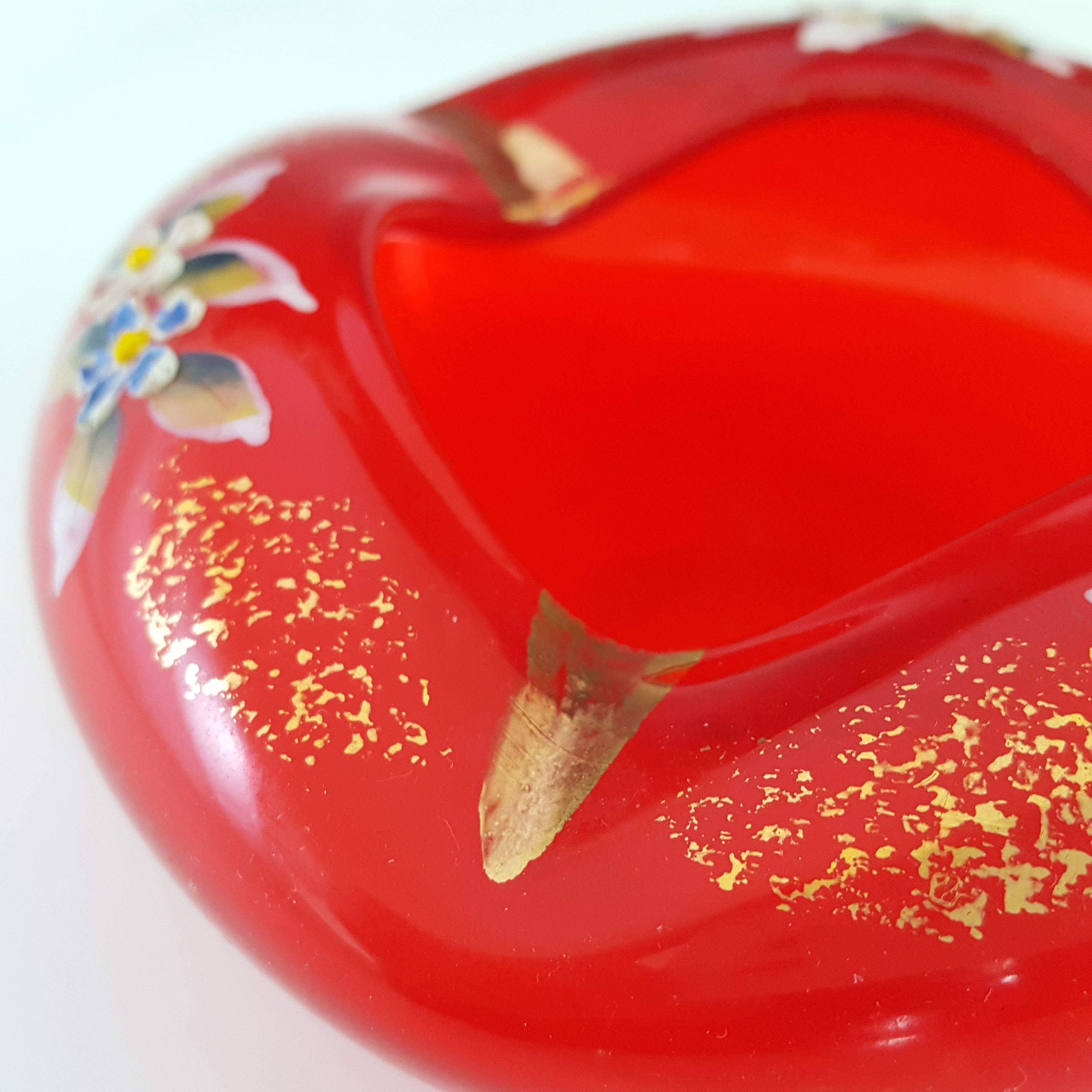 (image for) Japanese Hand Enamelled Red Vintage Glass Bowl / Ashtray - Click Image to Close
