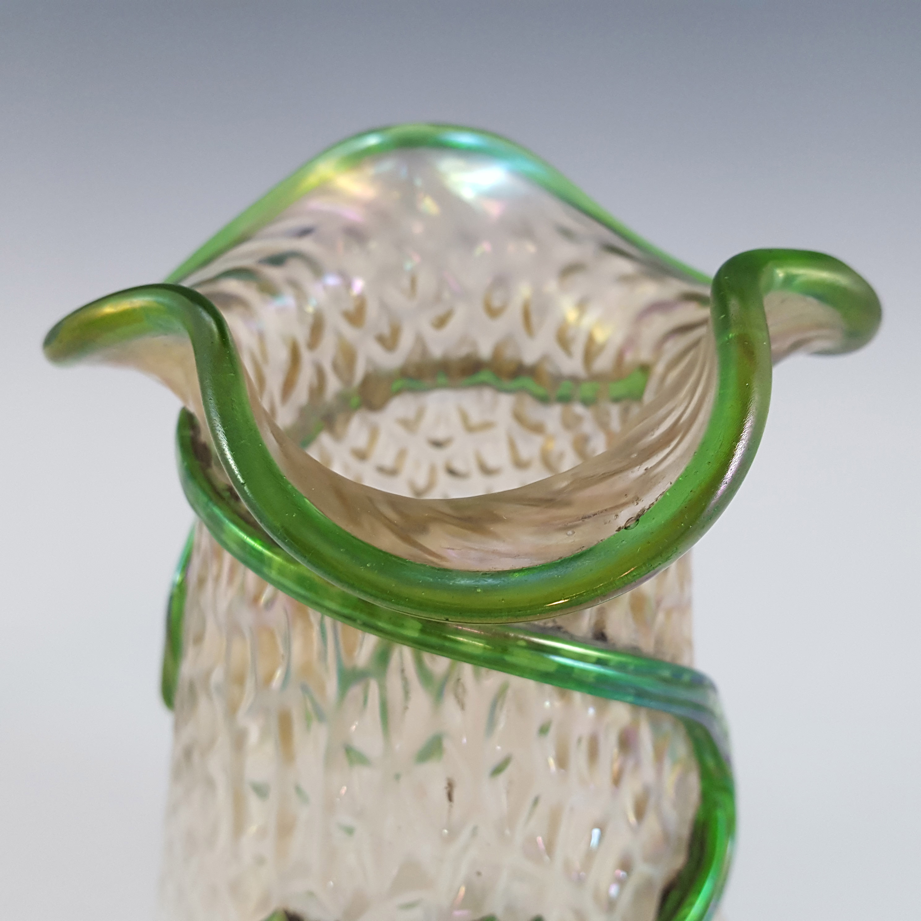Kralik Art Nouveau Iridescent Glass 'Martelé' Flower Vase - Click Image to Close