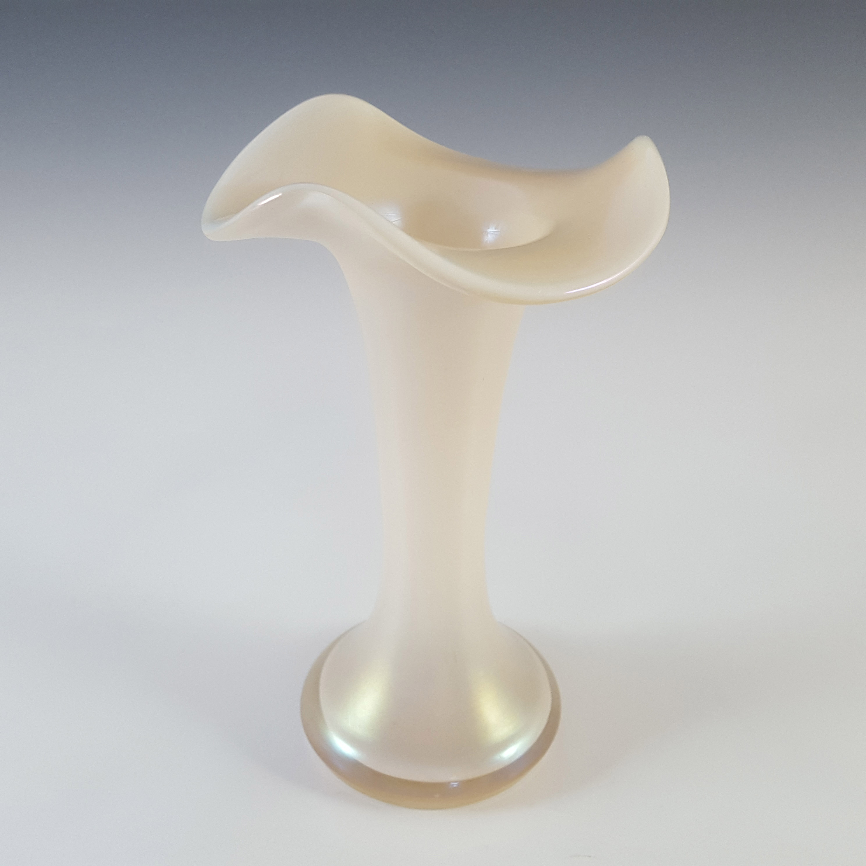 Kralik Art Nouveau Iridescent Mother-of-Pearl Glass 1900's Vase - Click Image to Close