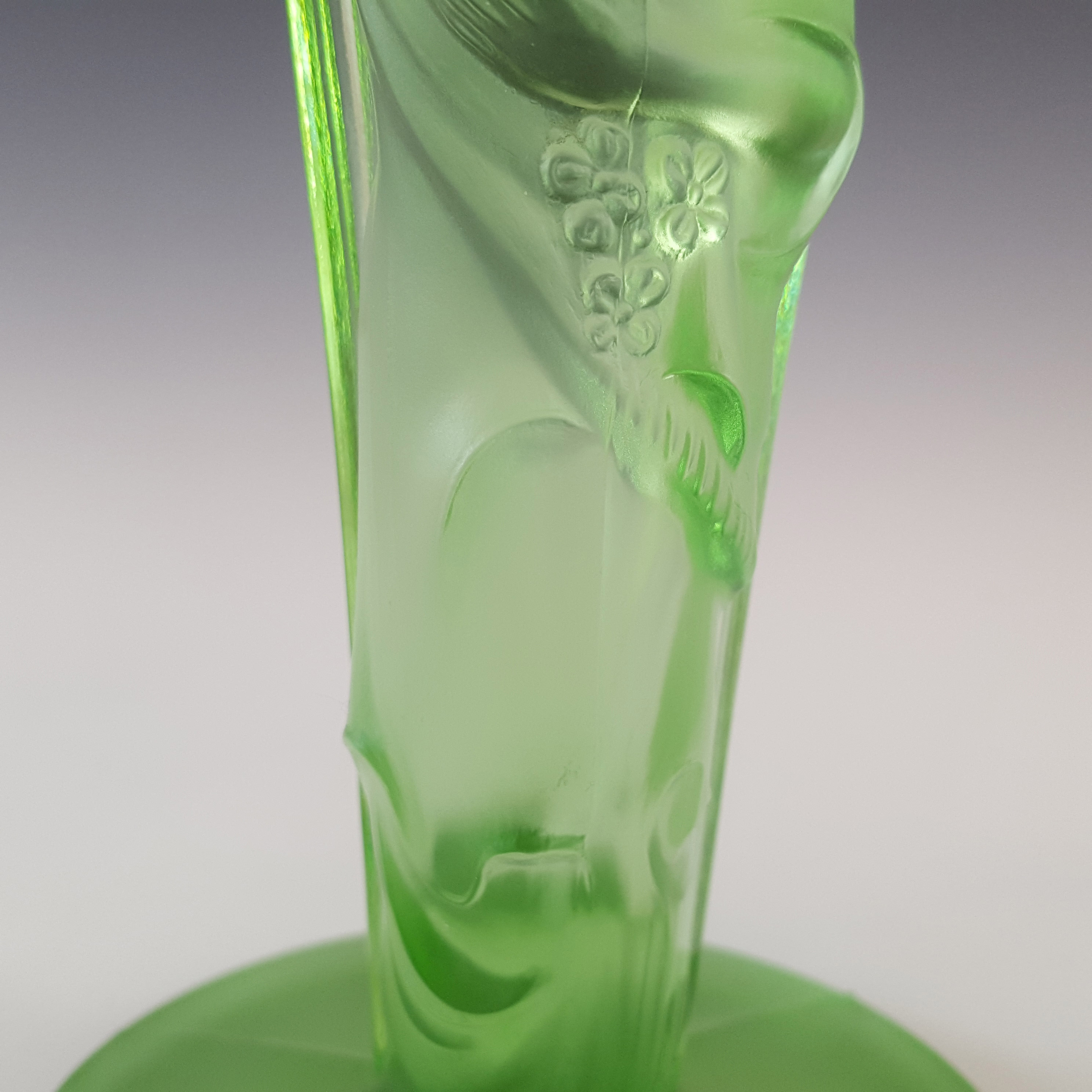 Art Deco Uranium Green Frosted Glass Oriental Lady Vase - Click Image to Close