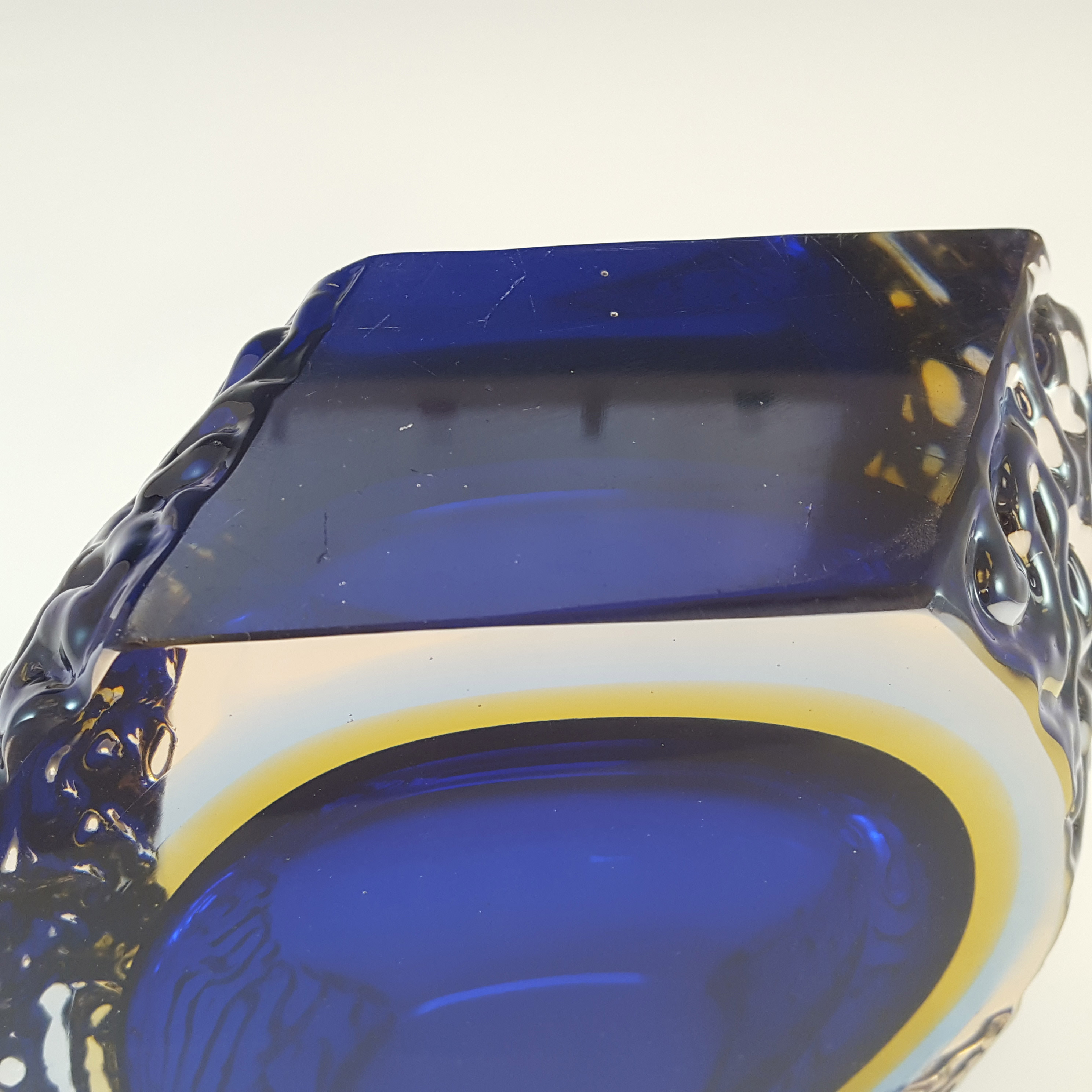 Mandruzzato Murano Faceted Blue & Amber Sommerso Glass Vase - Click Image to Close