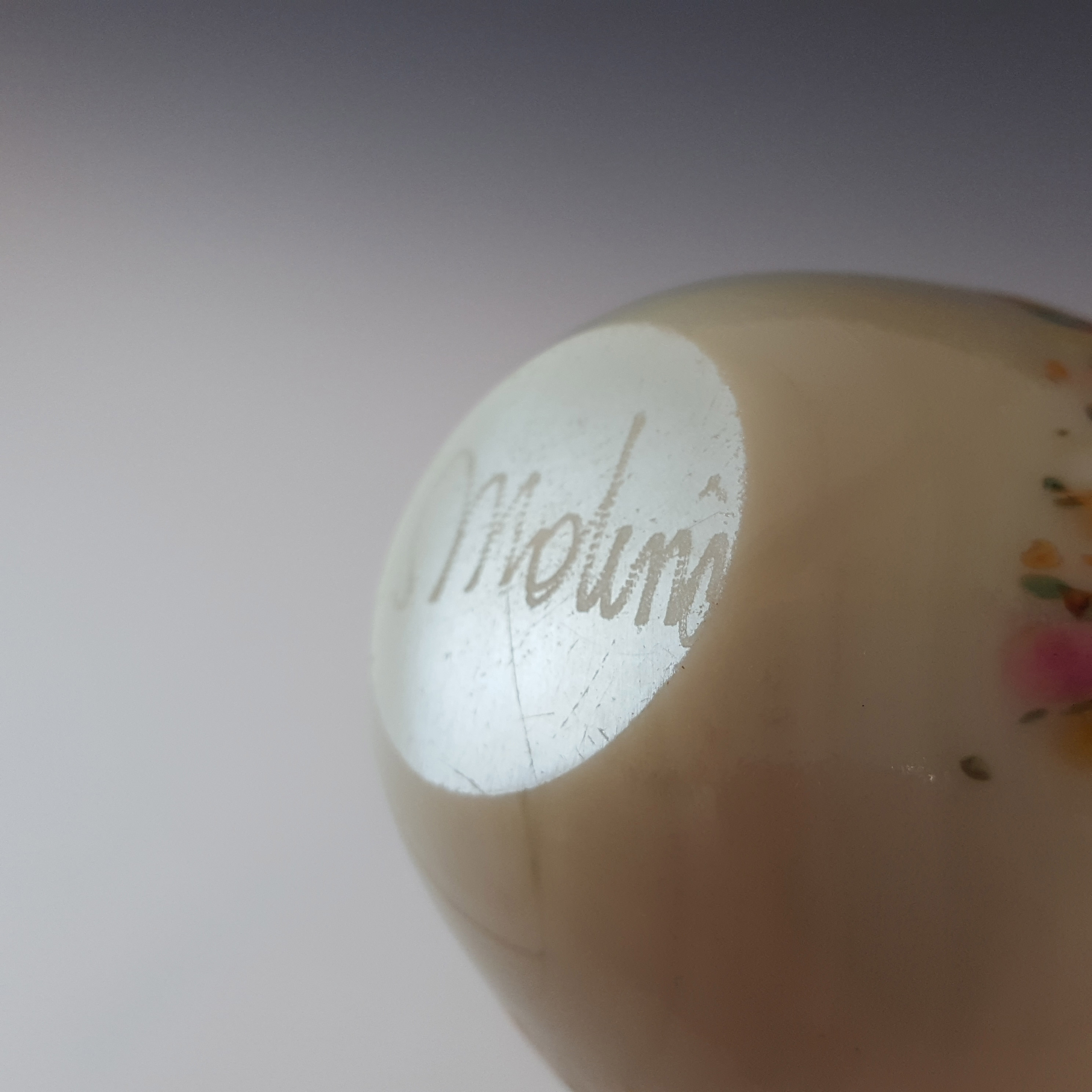 SIGNED Mdina Maltese Cream Speckled Glass Mid Century Vase - Click Image to Close