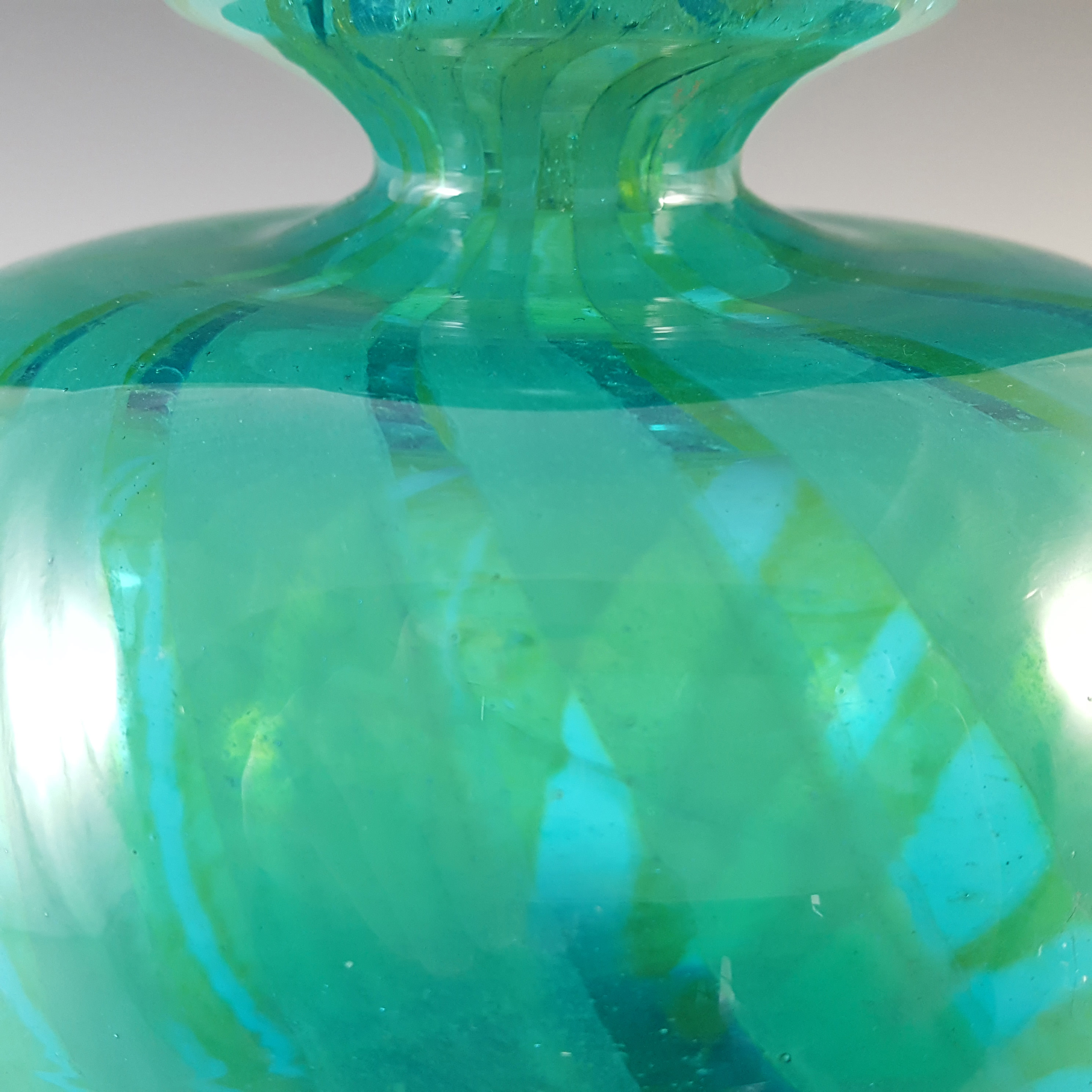 Mdina 'Ming' Eric Dobson 1975 Glass Globe Vase - Artist Signed - Click Image to Close
