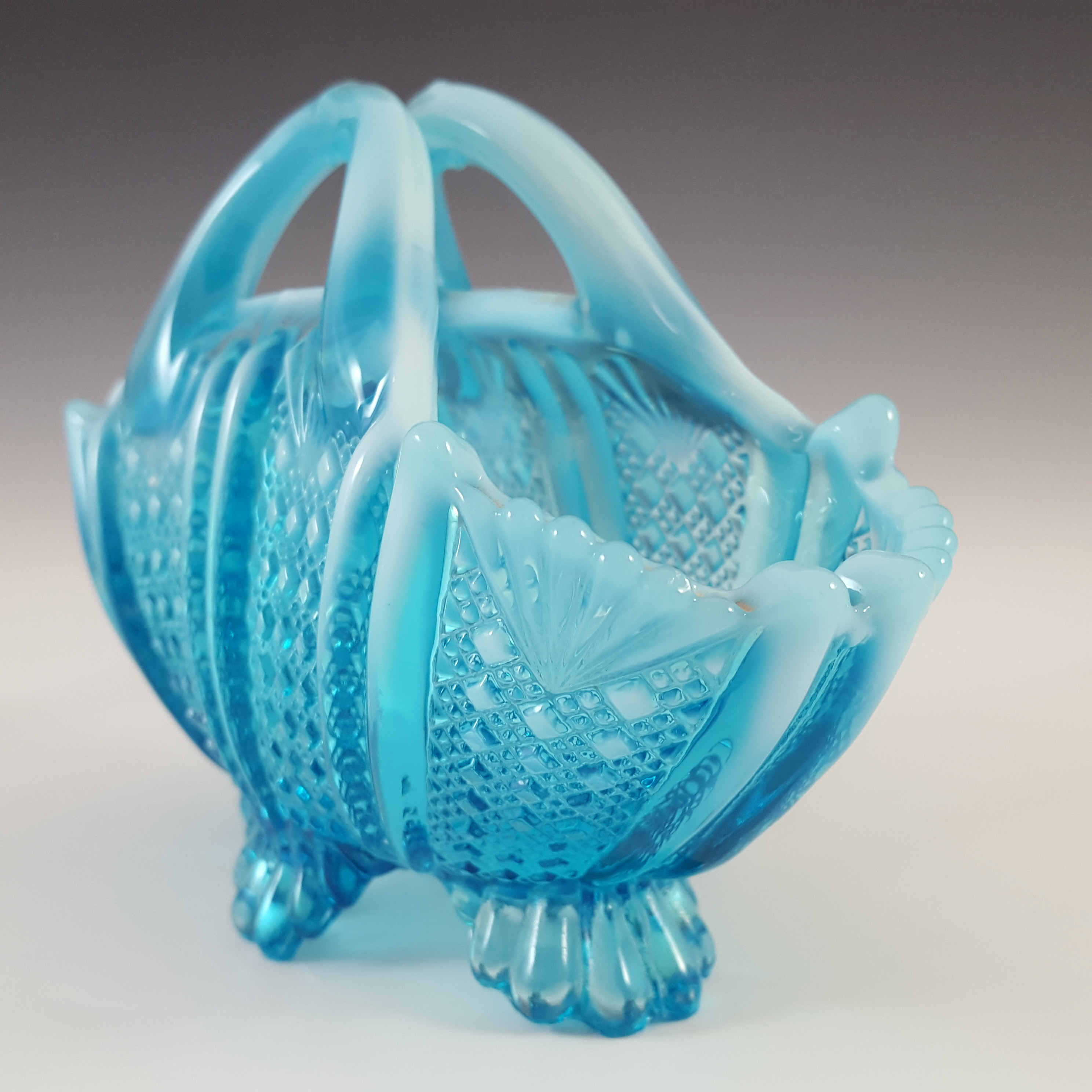 (image for) Davidson Blue Pearline Glass 'Richelieu' Basket Bowl - Click Image to Close