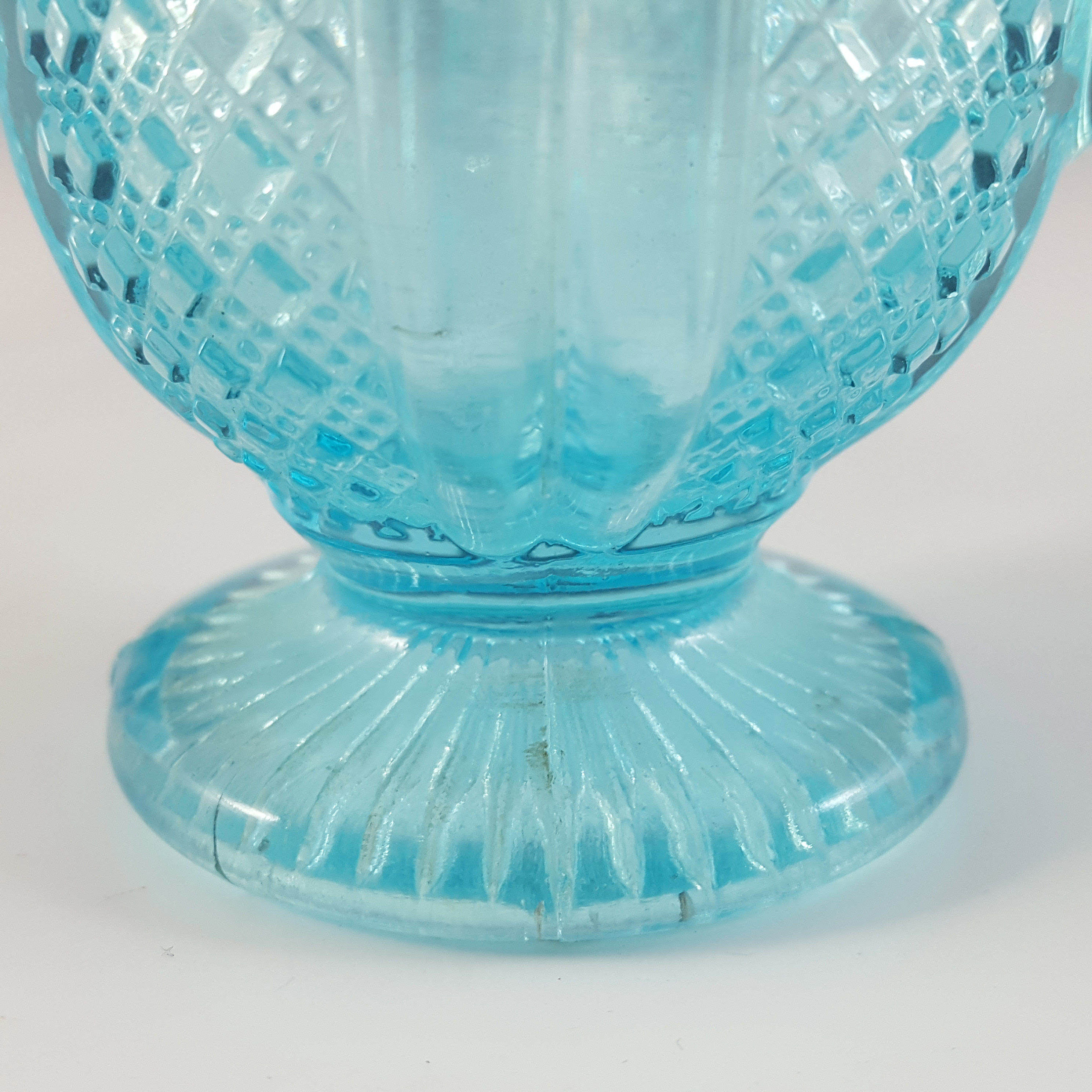 (image for) Davidson Blue Pearline Opalescent Glass 'Richelieu' Jug / Creamer - Click Image to Close