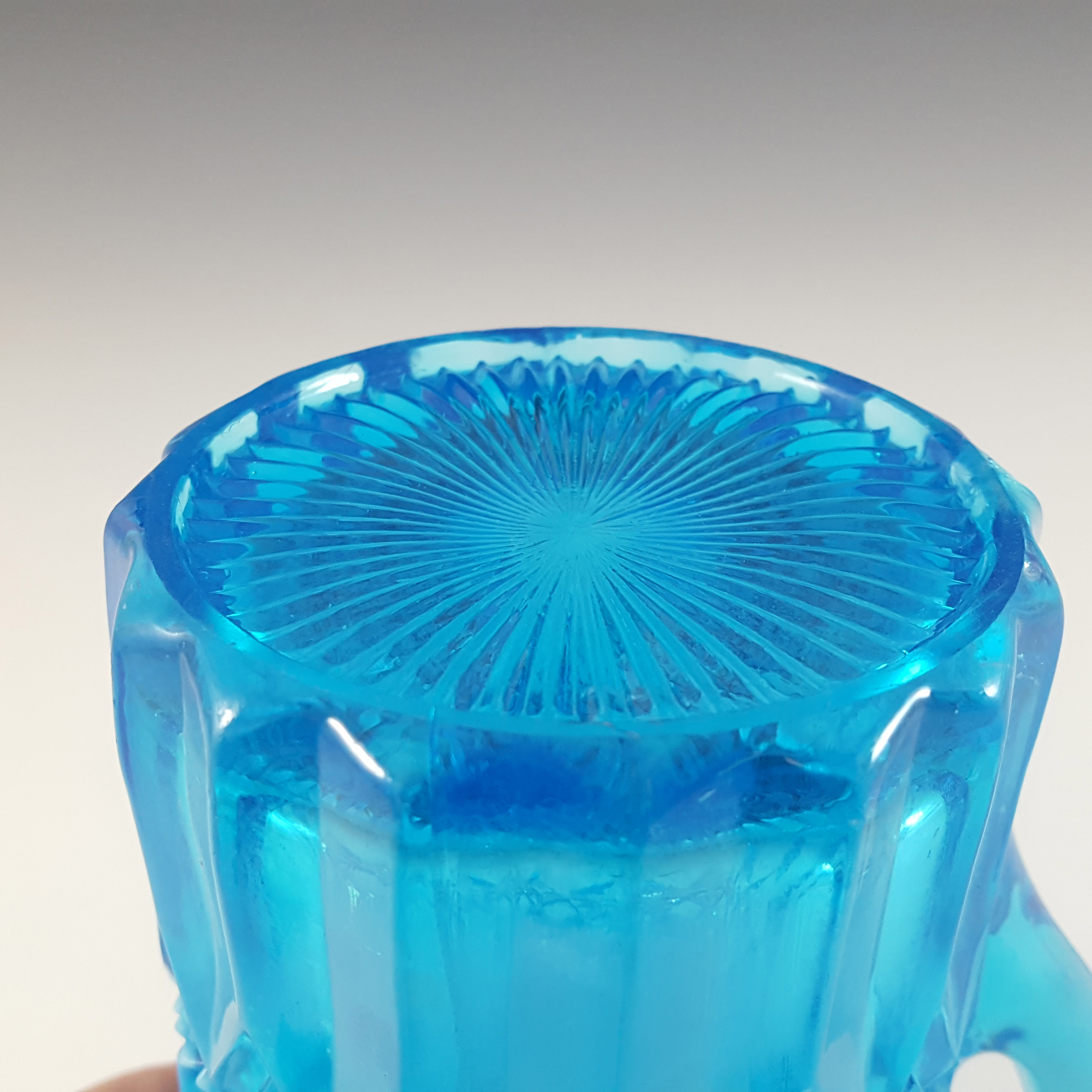 Davidson Blue Pearline Glass 'Prince William' Jug - Click Image to Close