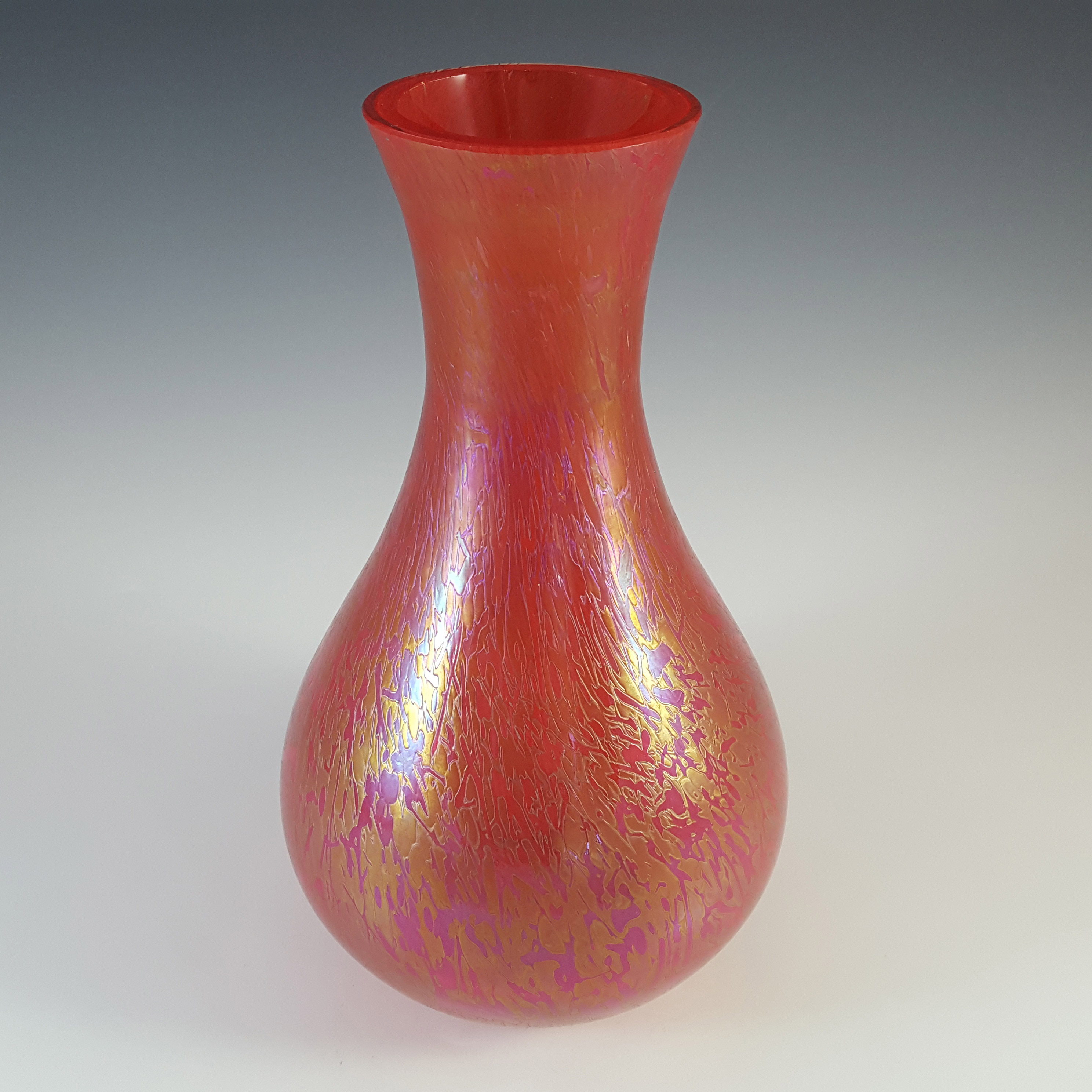 Marked Royal Brierley Large Iridescent Pink Glass 'Studio' Vase - Click Image to Close