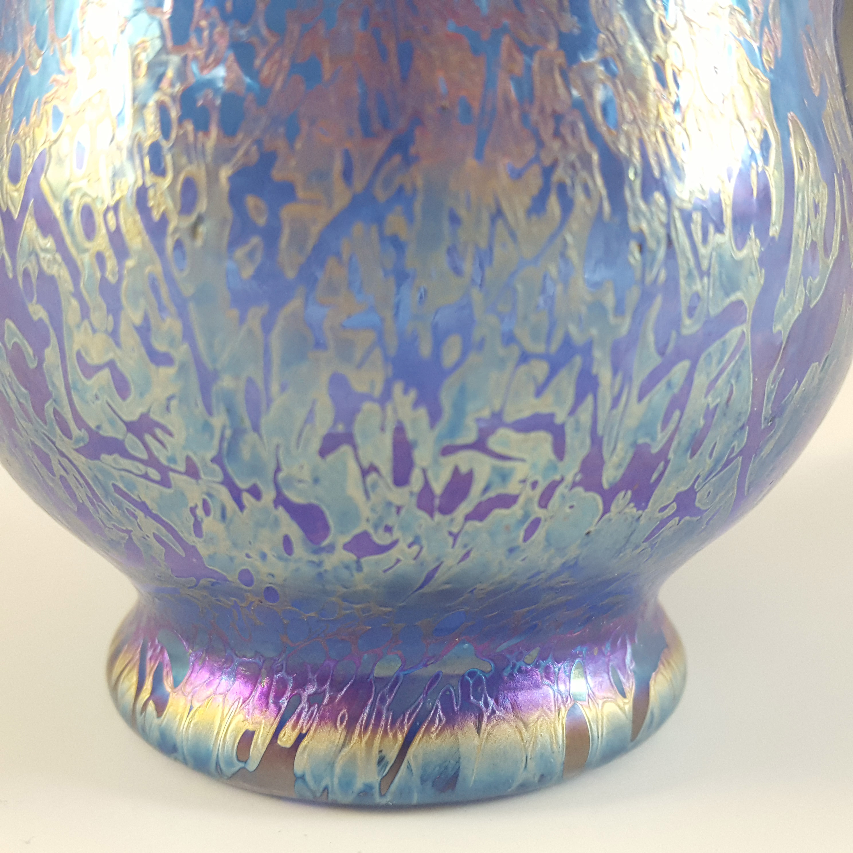 (image for) MARKED Royal Brierley Iridescent Blue Glass 'Studio' Vase - Click Image to Close