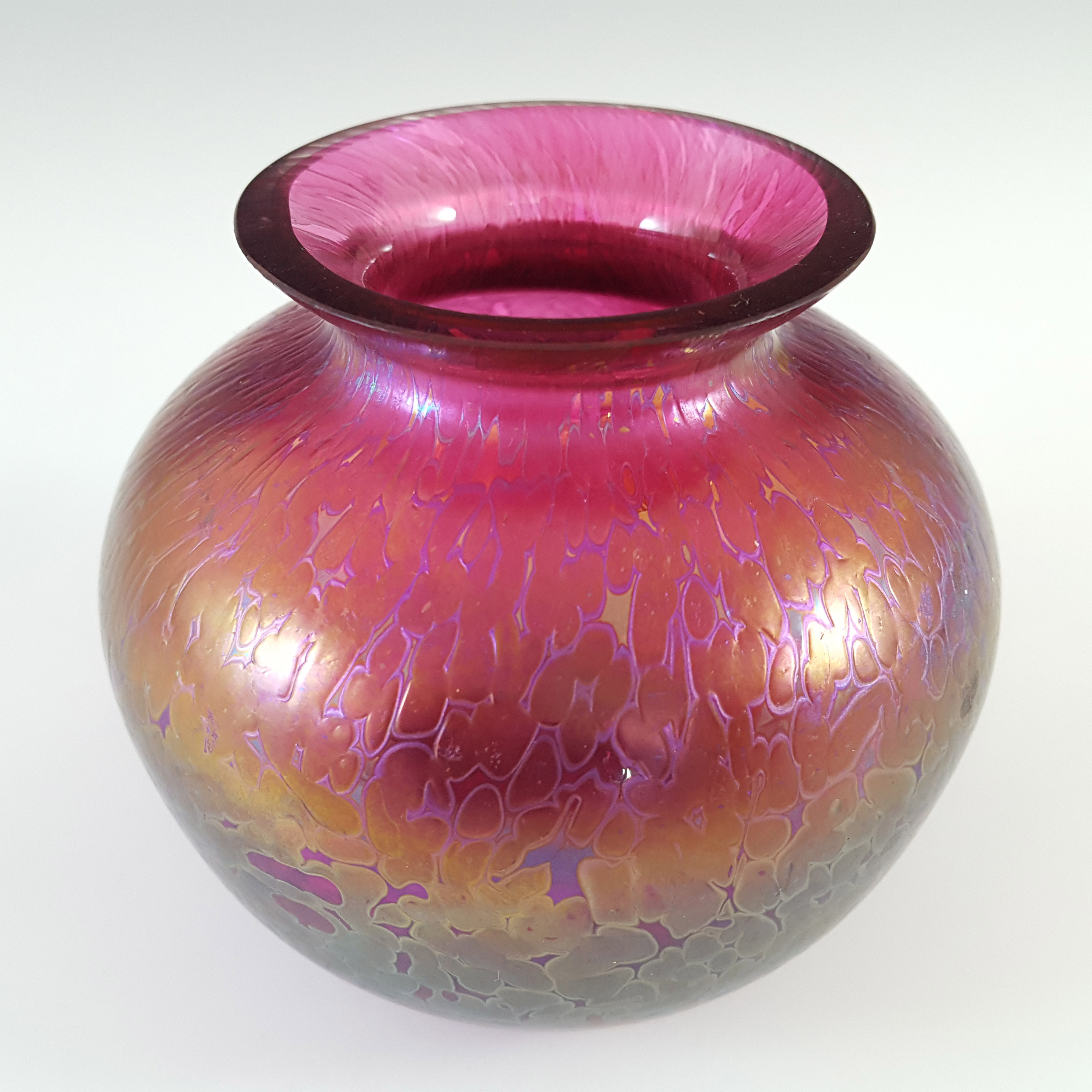 MARKED Royal Brierley Iridescent Pink Glass 'Studio' Vase - Click Image to Close