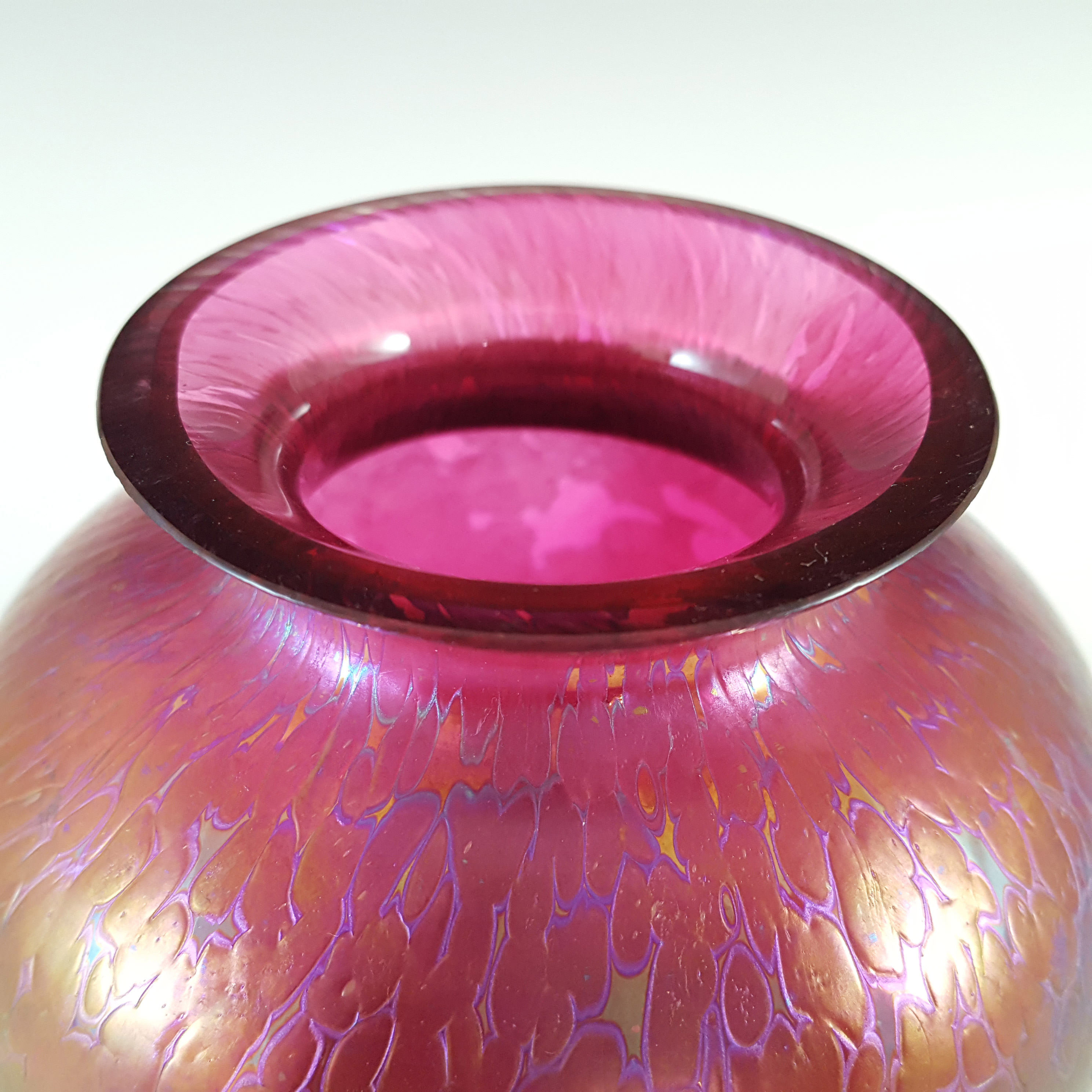 (image for) MARKED Royal Brierley Iridescent Pink Glass 'Studio' Vase - Click Image to Close