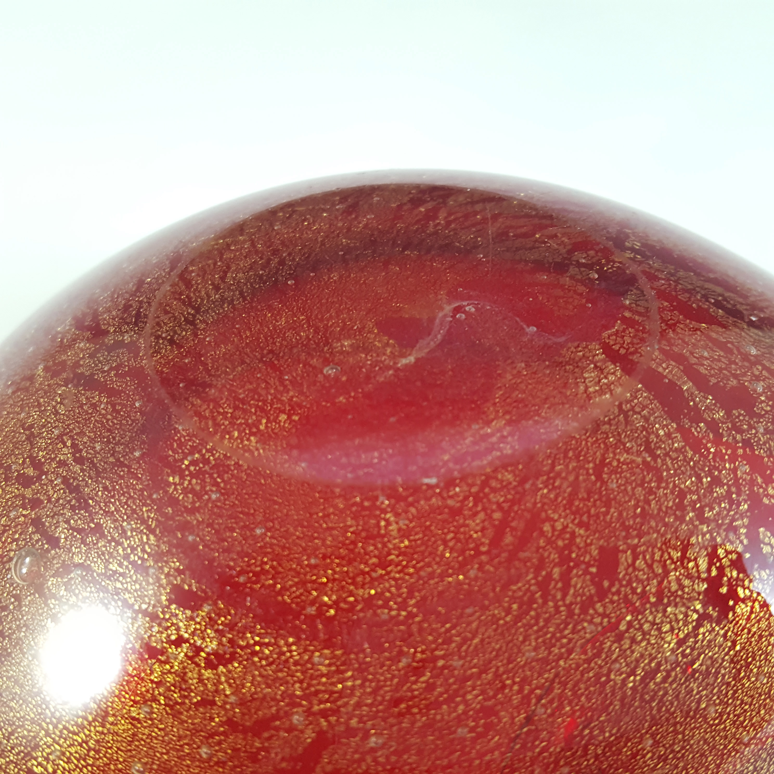 Murano Venetian Red Glass & Gold Leaf Vintage Bowl / Ashtray - Click Image to Close