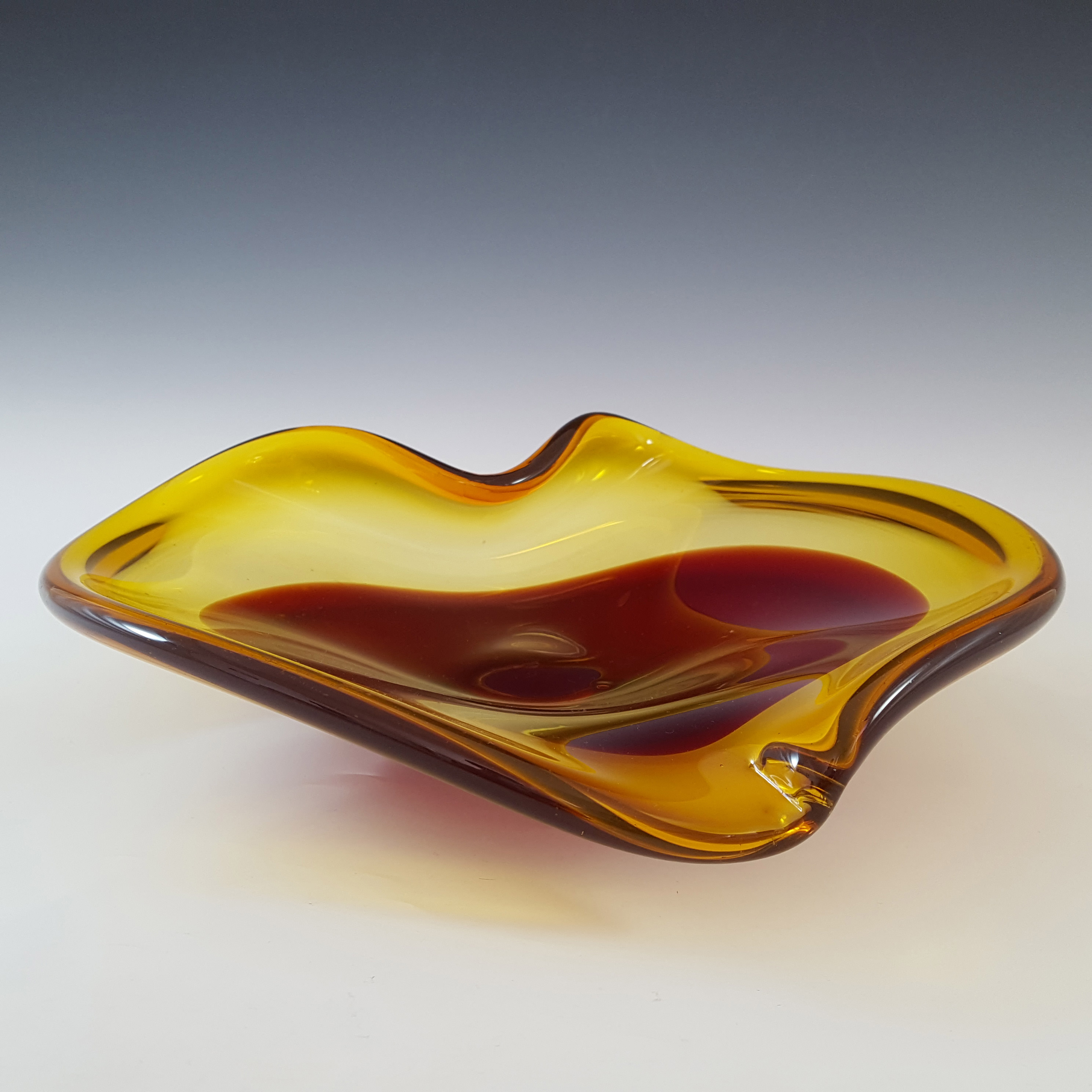 Viartec Murano Style Selenium Red & Orange Spanish Glass Heart Bowl - Click Image to Close