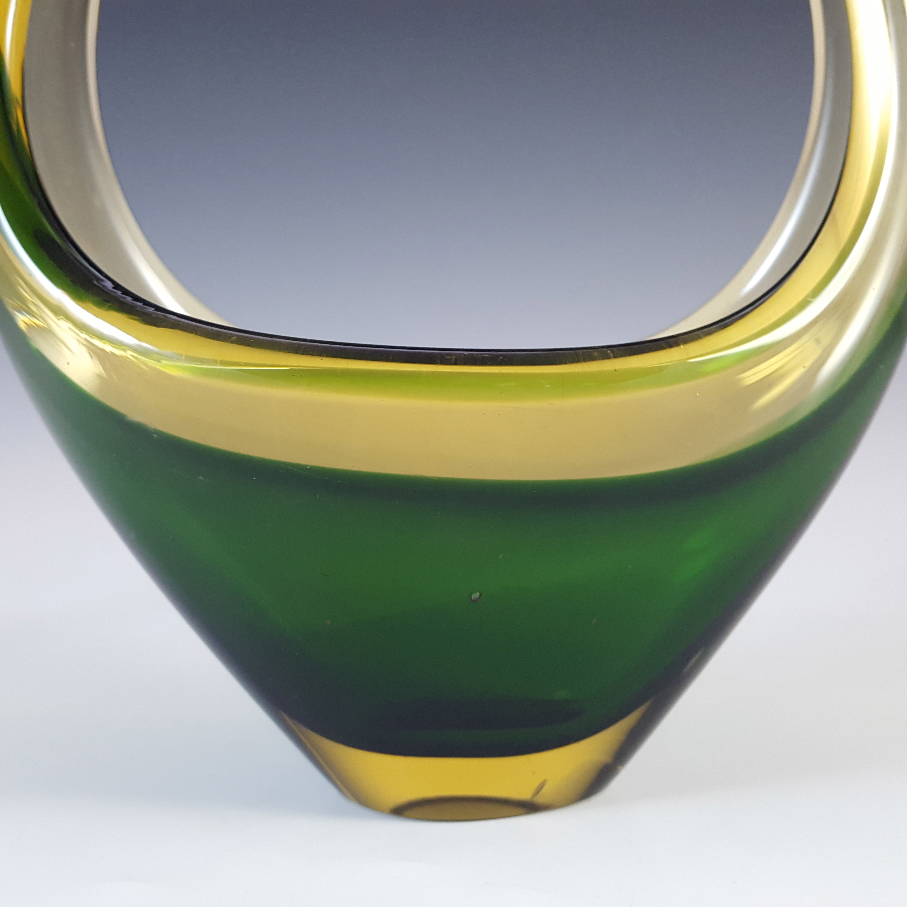 (image for) Murano / Venetian Green & Amber Sommerso Glass Sculpture Bowl - Click Image to Close