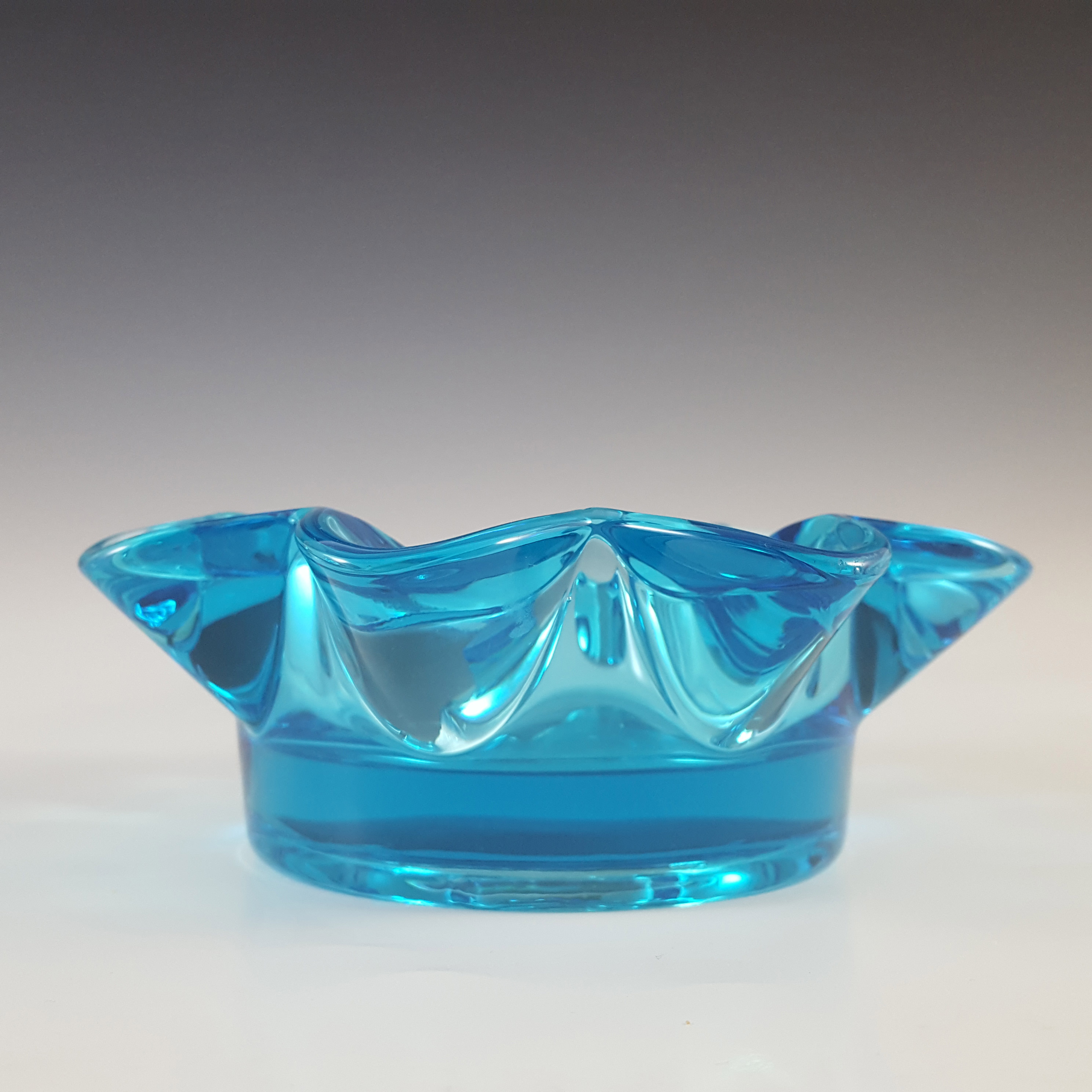 Rudolfova #13154 Sklo Union Blue Glass Bowl by Rudolf Jurnikl - Click Image to Close
