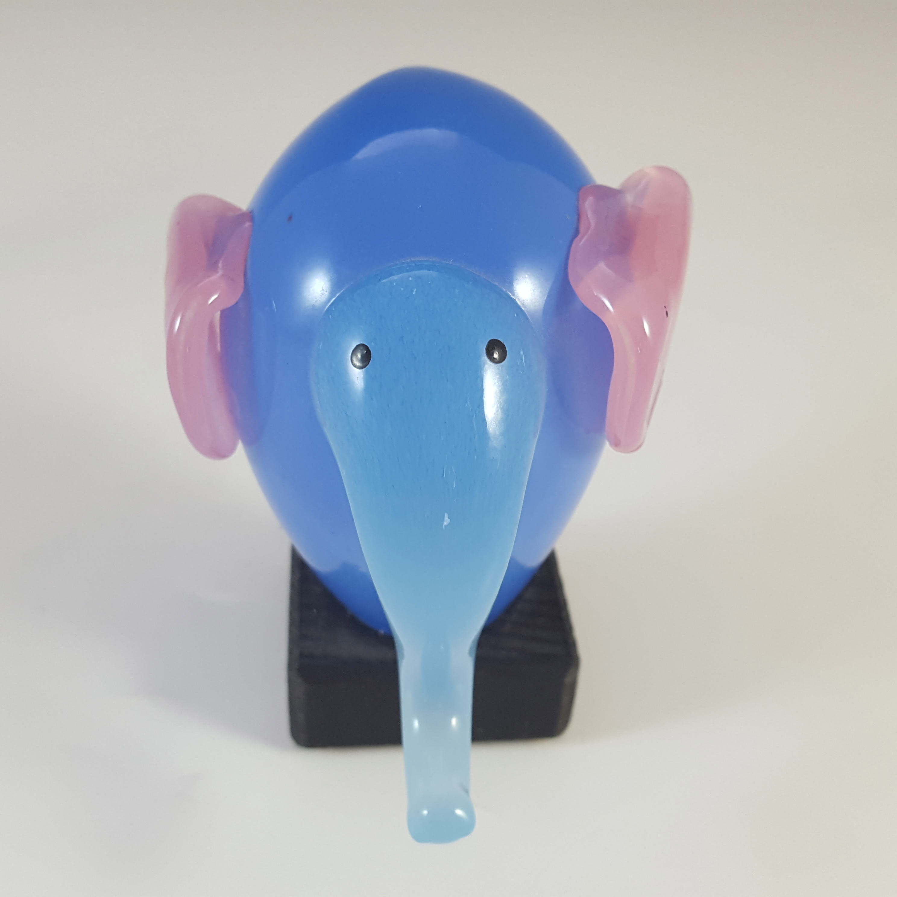 LABELLED Skruf Swedish Glass Elephant by Eva-Lena Martinsson - Click Image to Close
