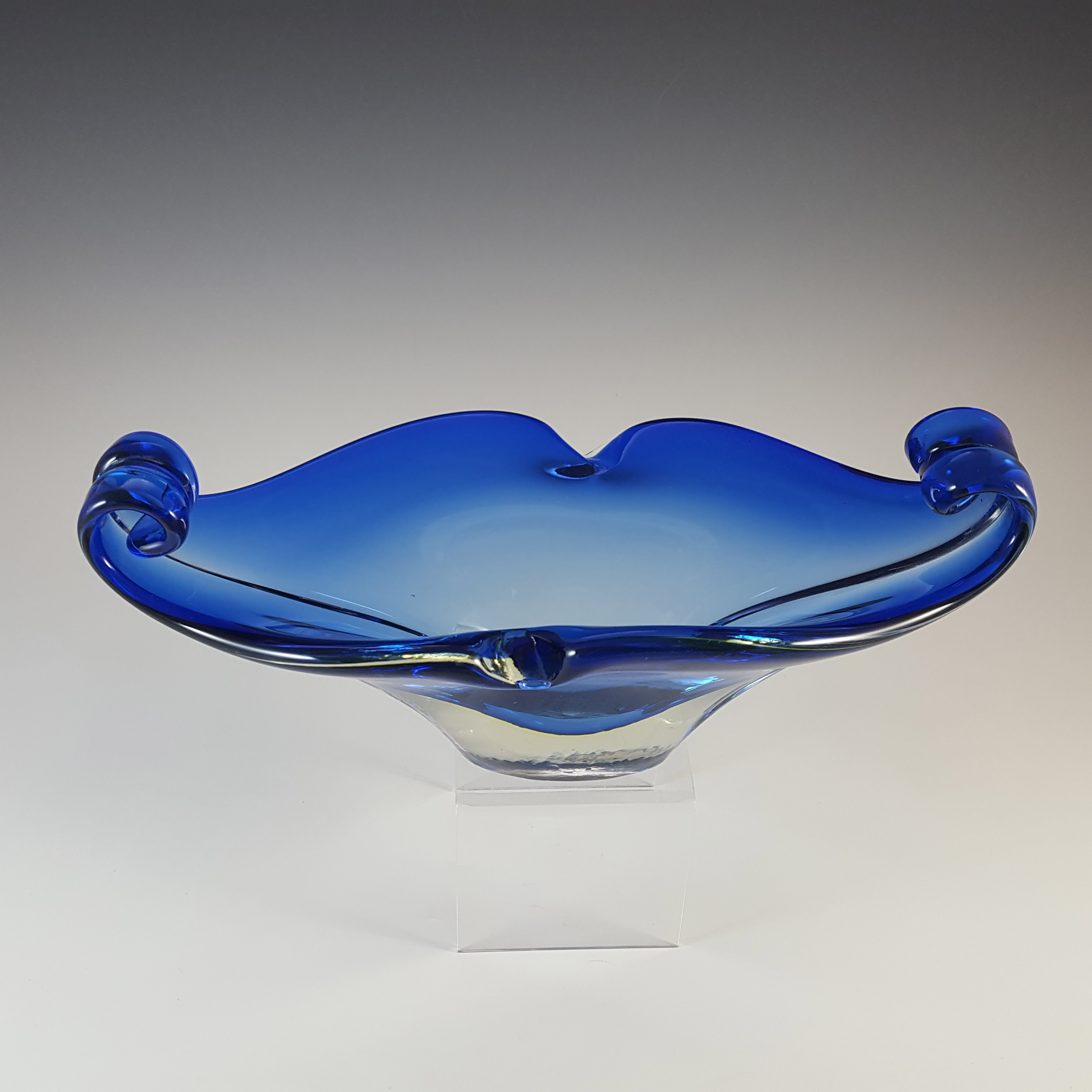 (image for) Murano Blue & Uranium Yellow Sommerso Glass Mid Century Bowl - Click Image to Close