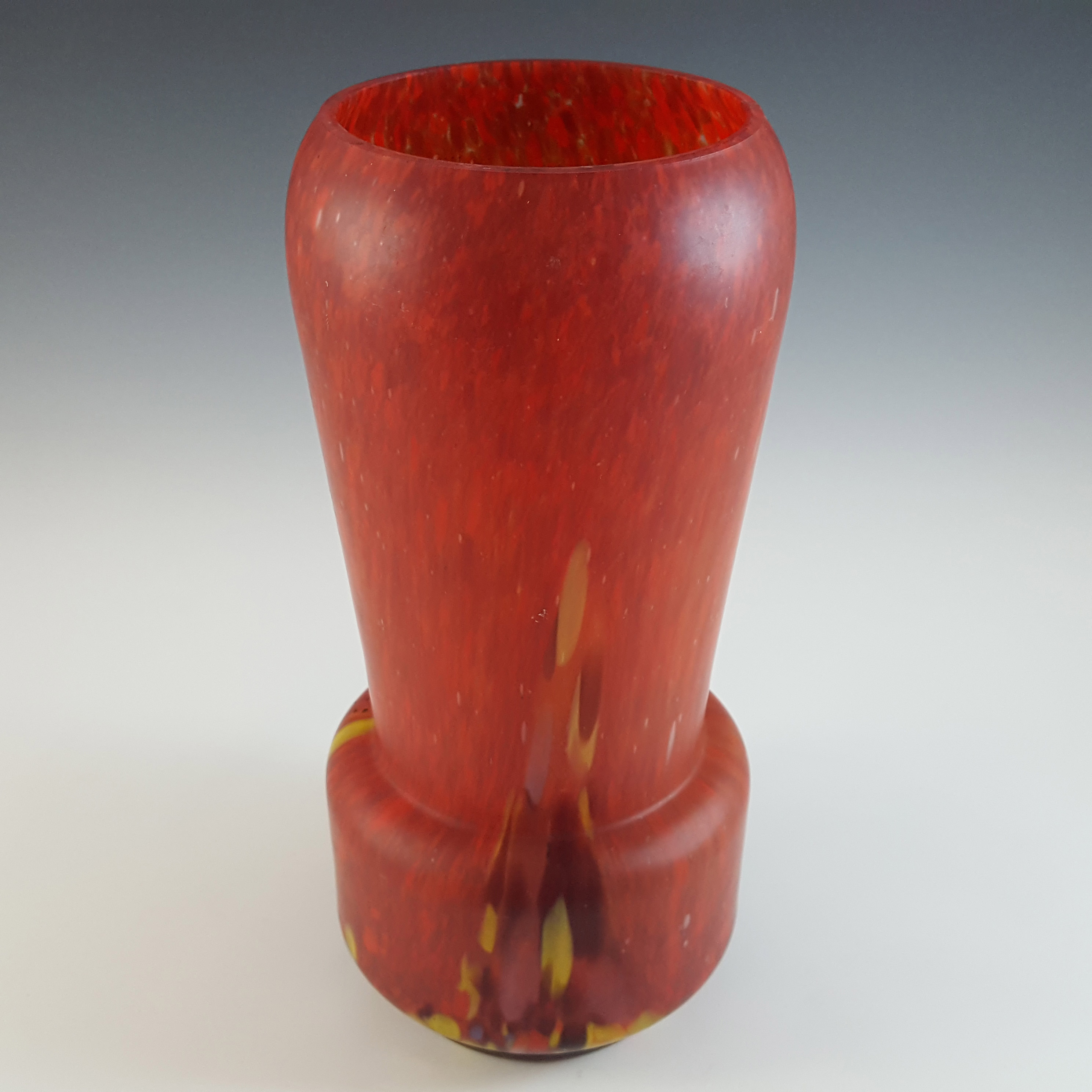 Czech Red & Multicoloured Spatter / Splatter Glass Vase - Click Image to Close