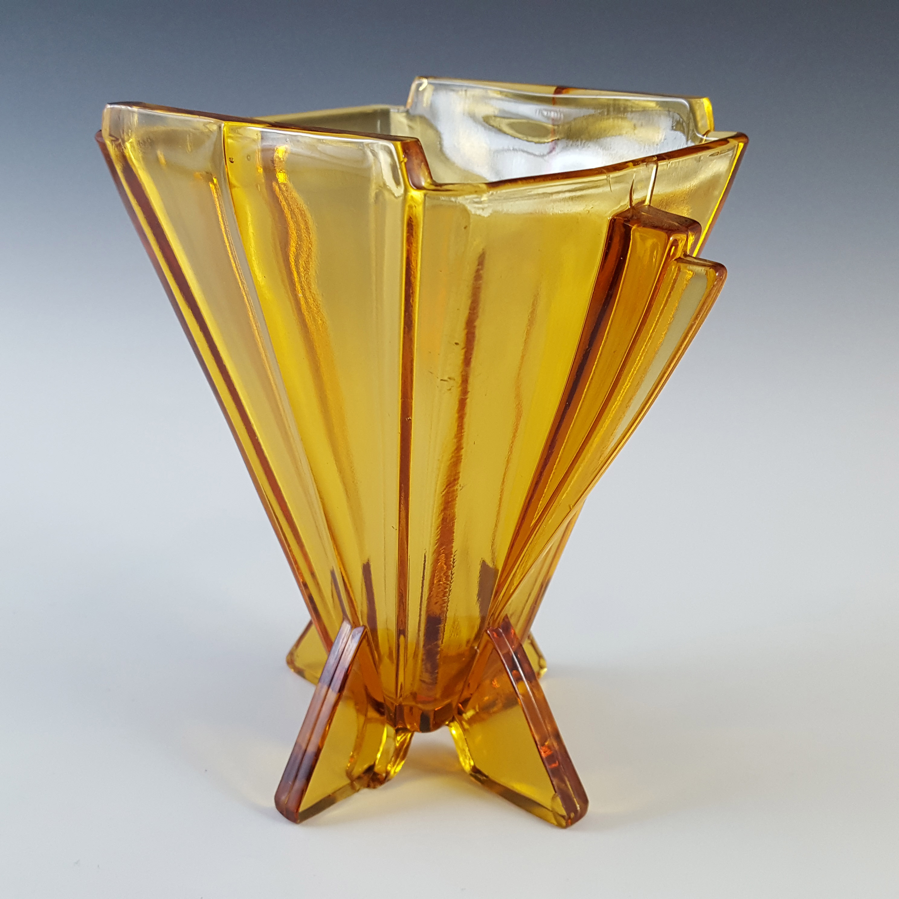 Stölzle #19256 Czech Art Deco Vintage Amber Glass Vase - Click Image to Close
