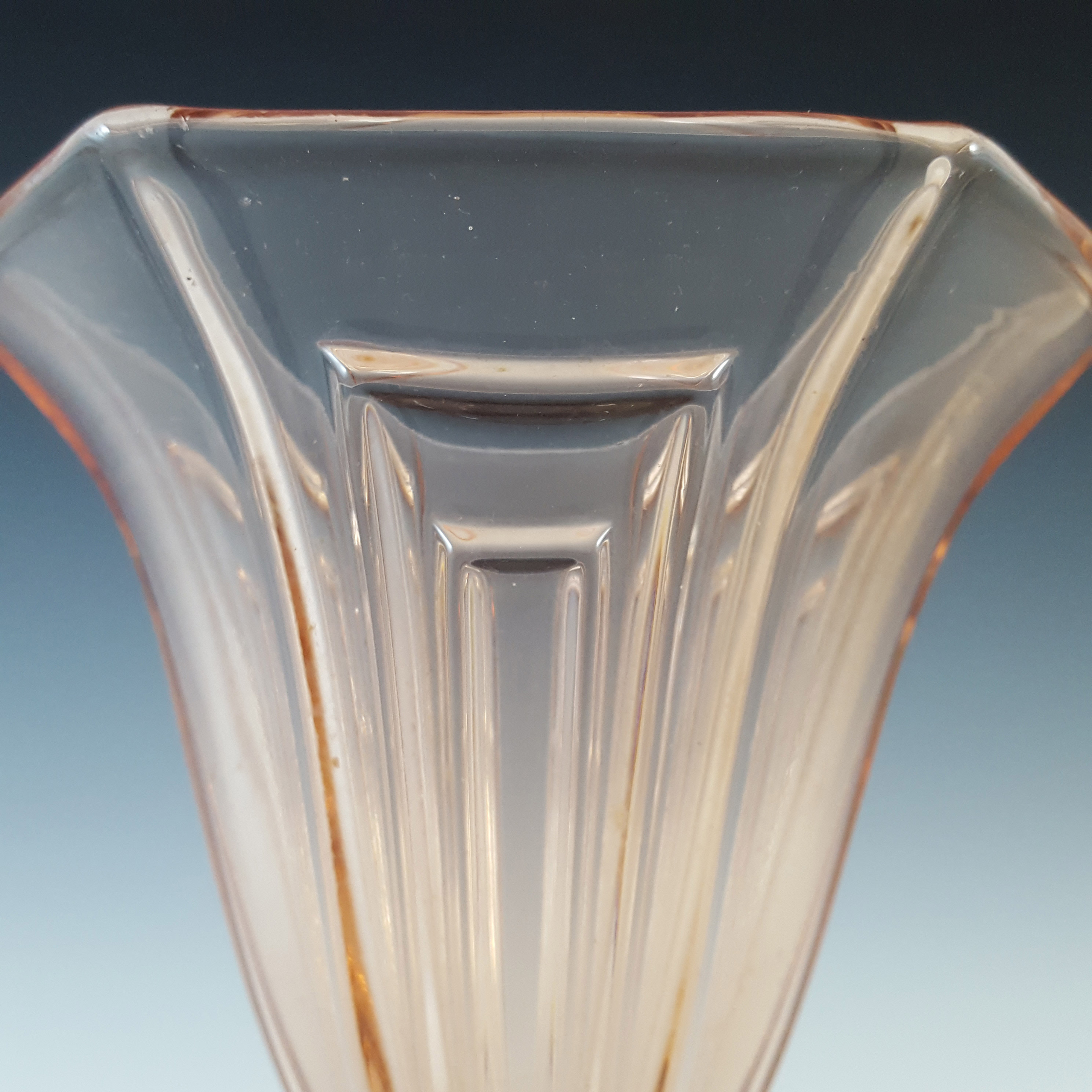 Czech Vintage Art Deco 1930's Pink Glass Vase - Click Image to Close