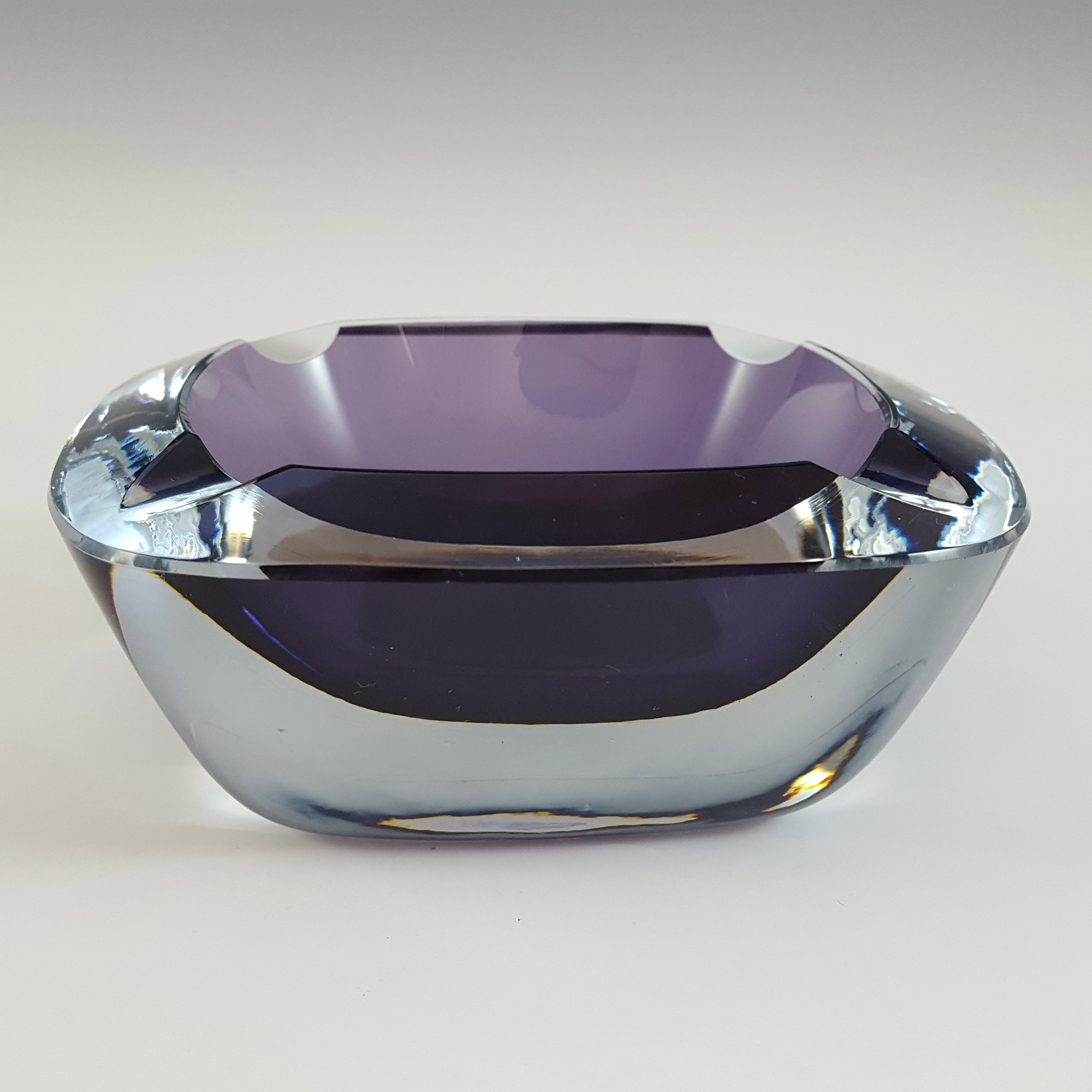 SIGNED Strömberg Swedish Purple Cased Glass Bowl #H86 - Click Image to Close