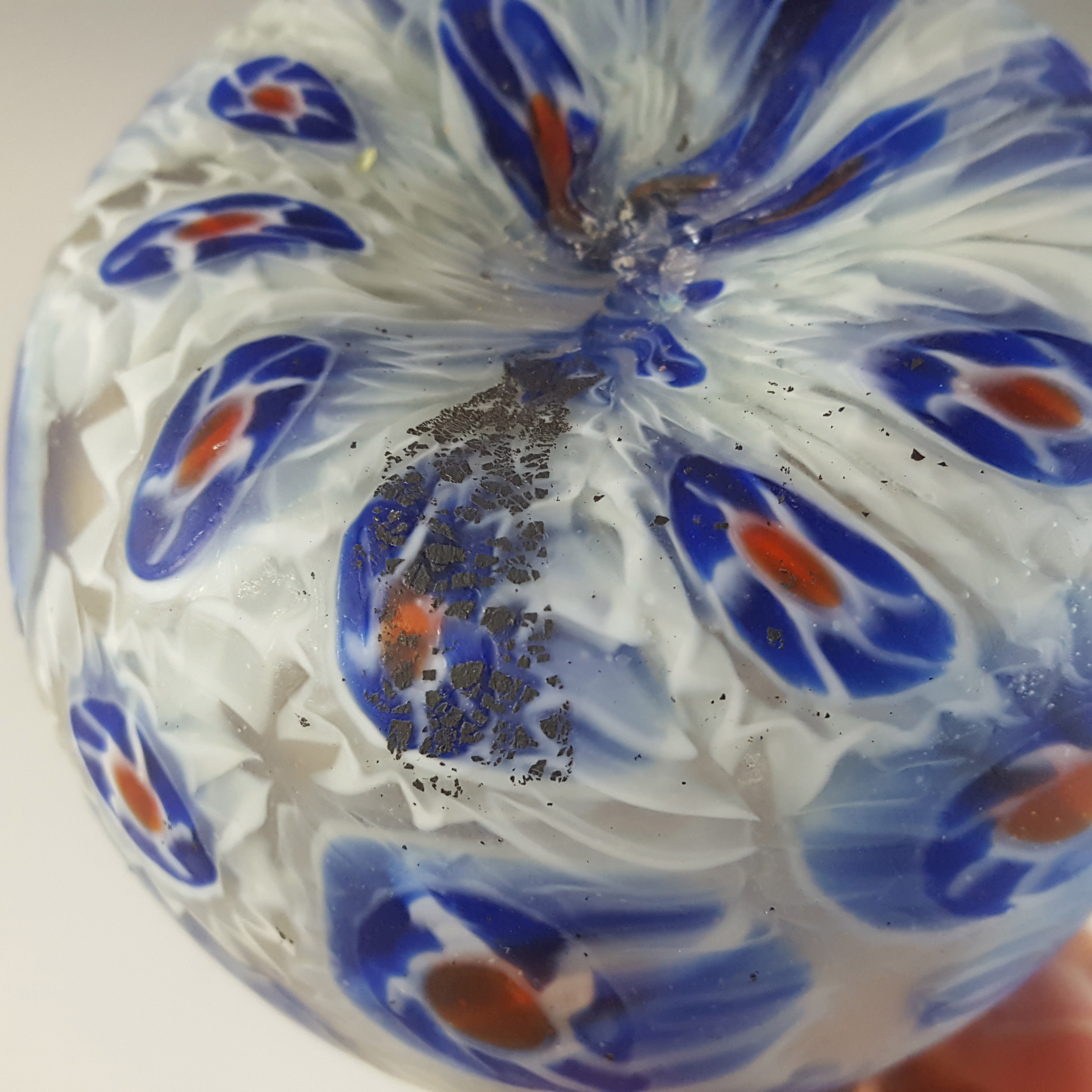 Fratelli Toso Millefiori Canes Murano Blue, White & Red Glass Vase - Click Image to Close