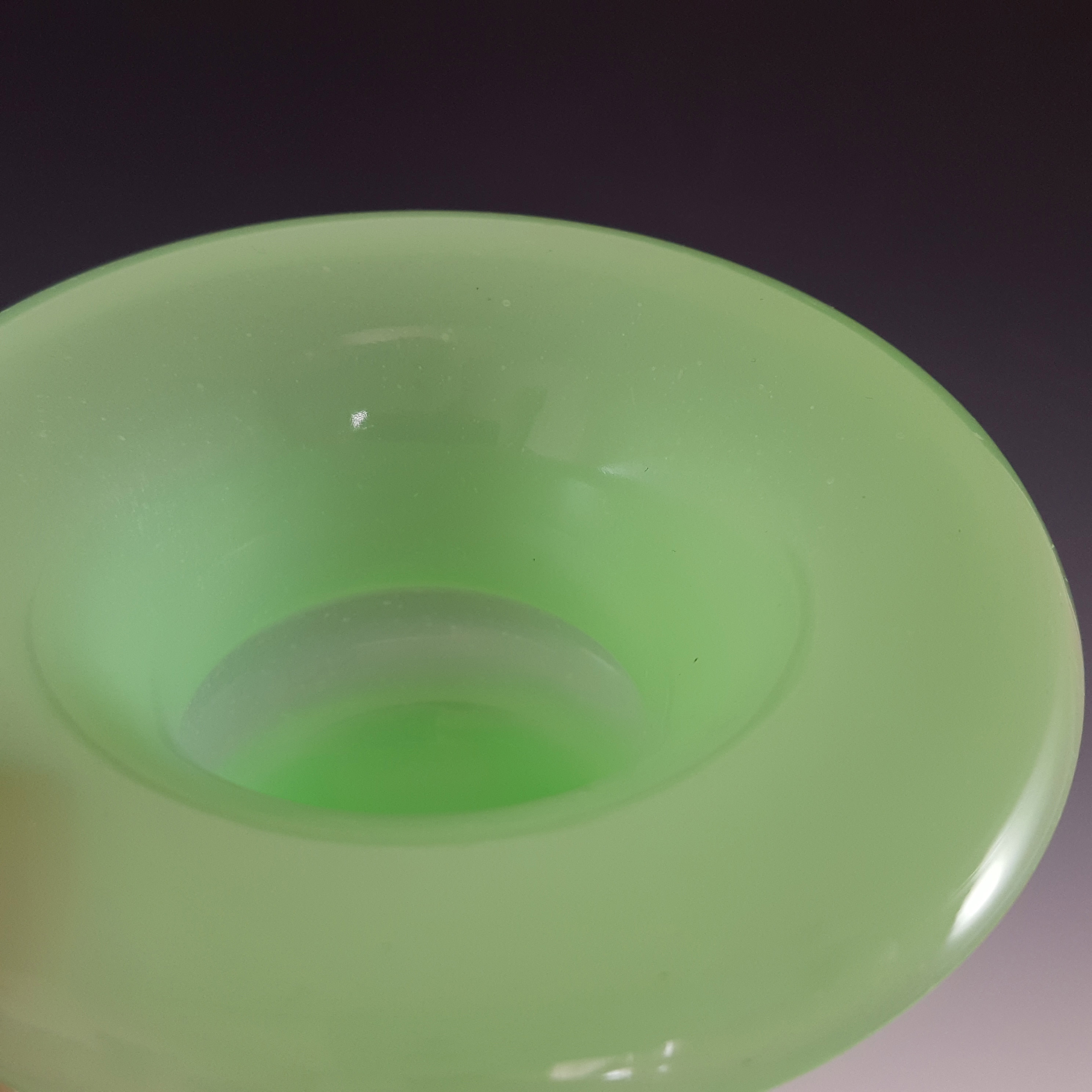 Art Deco 1930's Uranium Opaque Green Glass Vintage Bowl - Click Image to Close