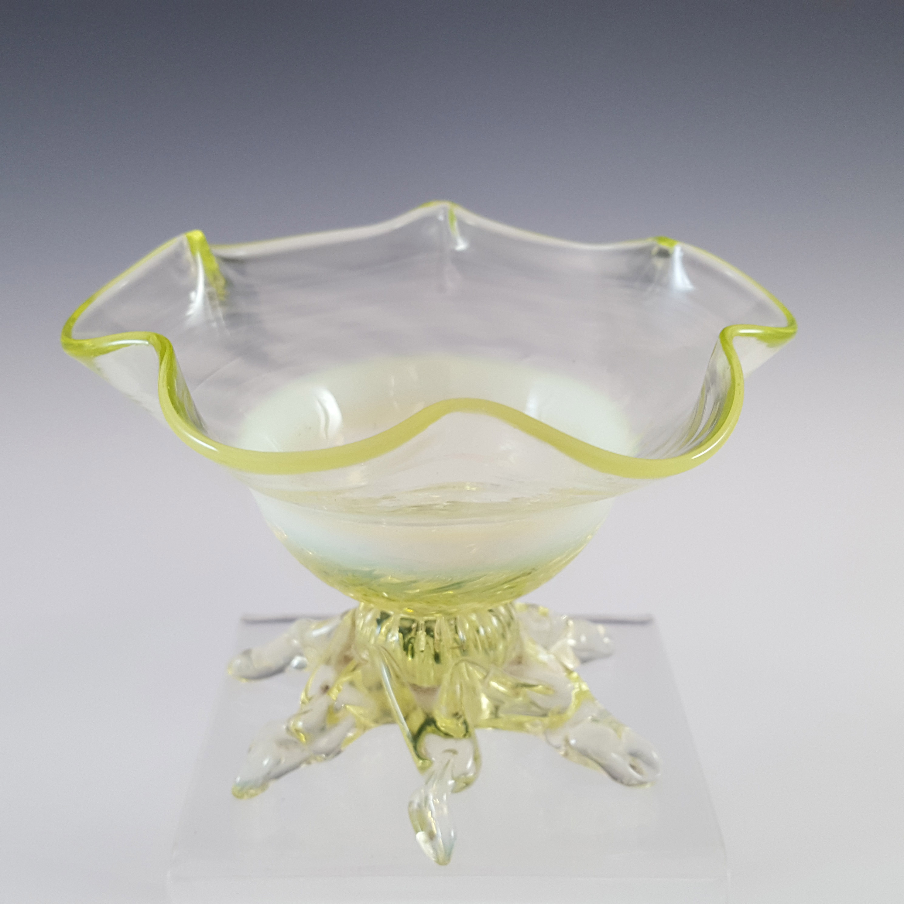 (image for) John Walsh Vaseline / Uranium Opalescent Glass Antique Bowl - Click Image to Close