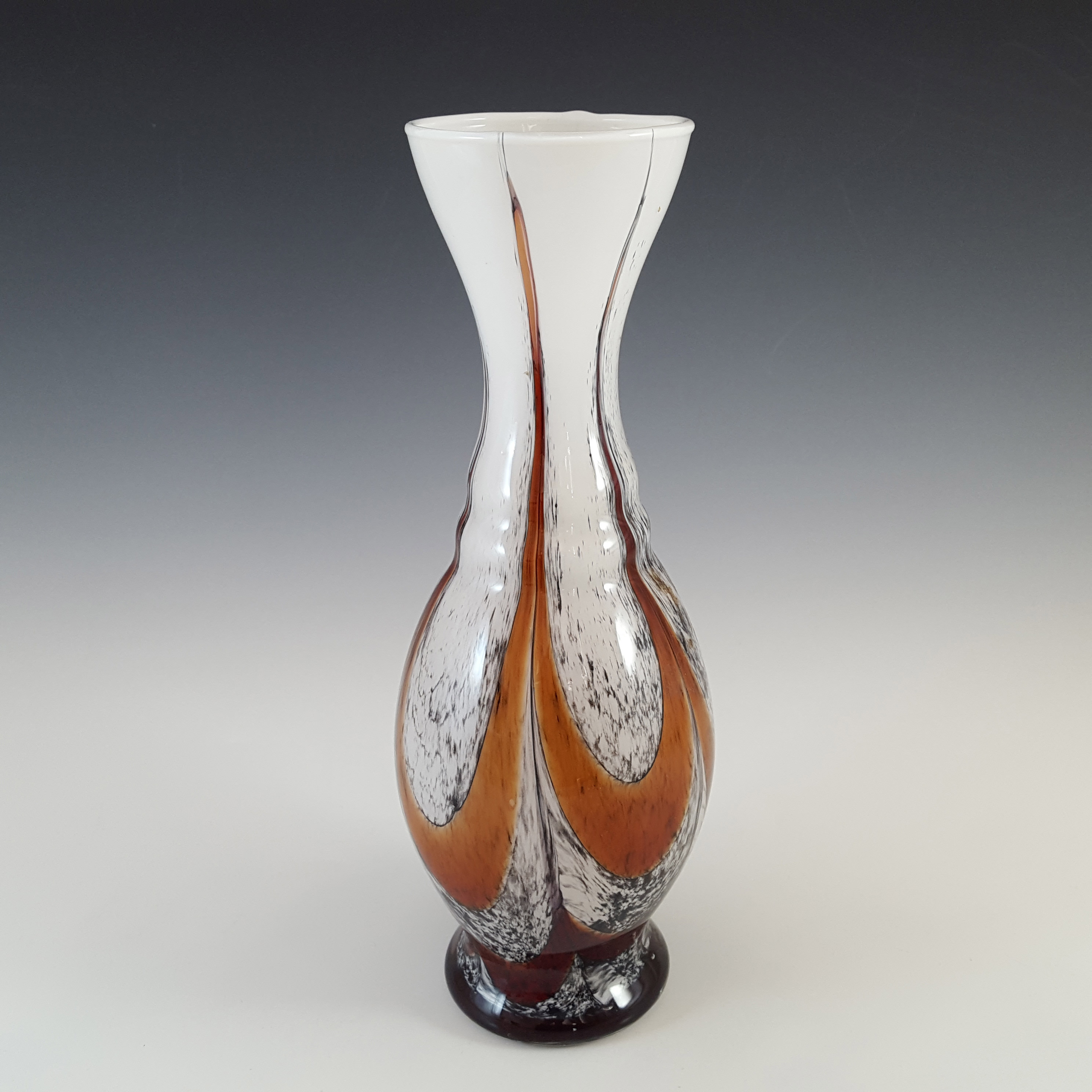 V.B. Opaline Florence Empoli Vintage Orange & Black Glass Vase - Click Image to Close