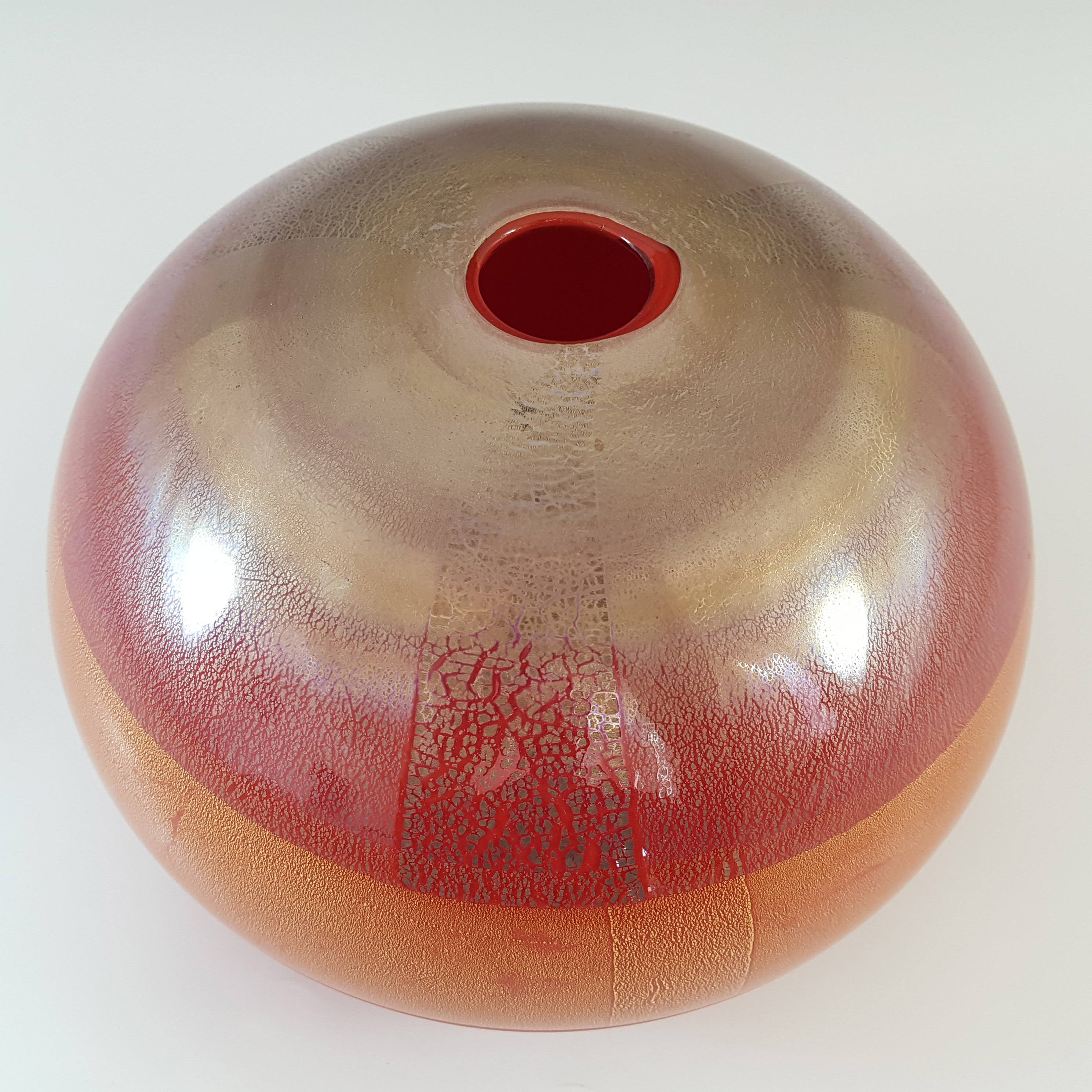 SIGNED Venini Murano Red Glass Gold & Silver Leaf 'Quarzi' Vase - Click Image to Close