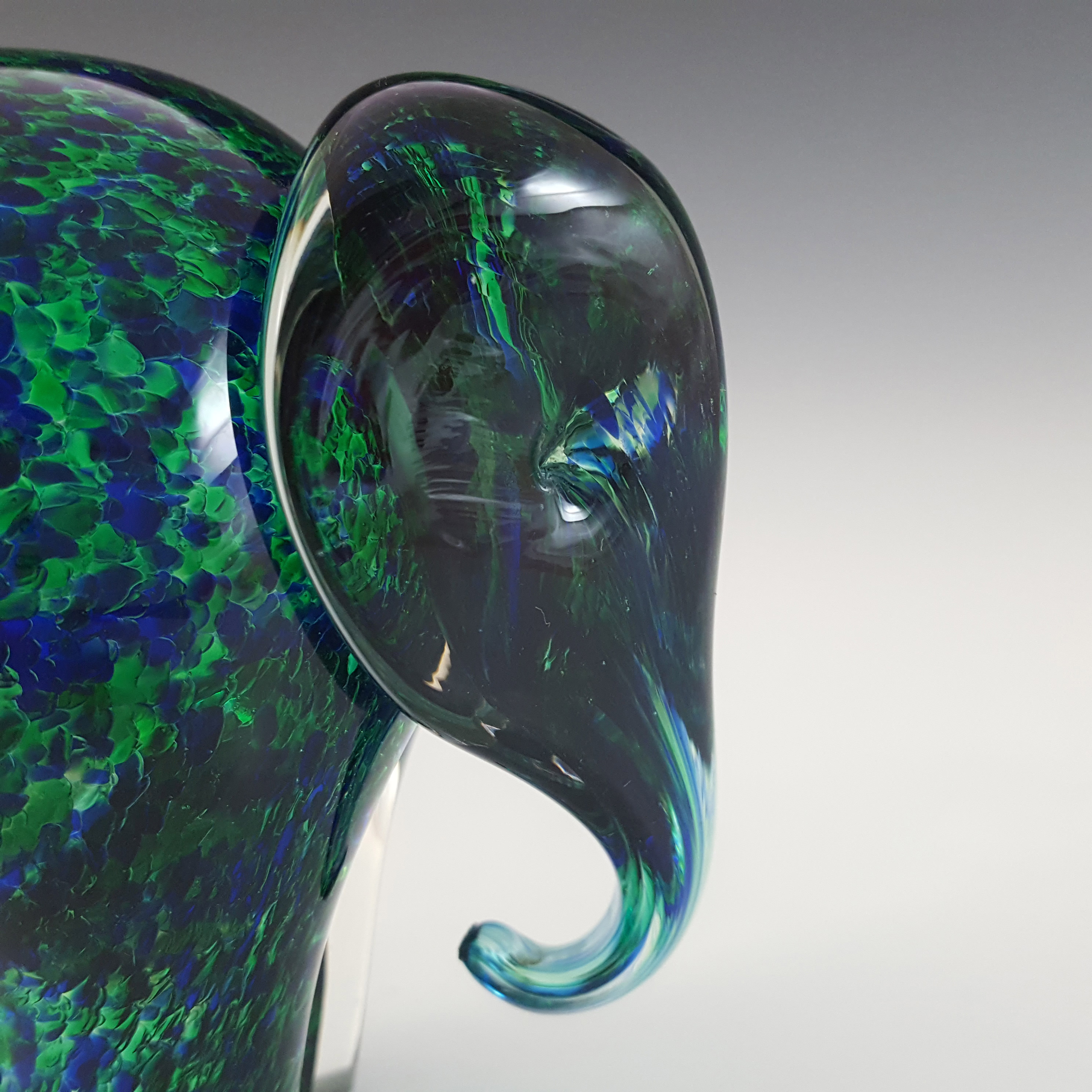 (image for) MARKED Wedgwood Speckled Blue & Green Glass Elephant RSW409 - Click Image to Close