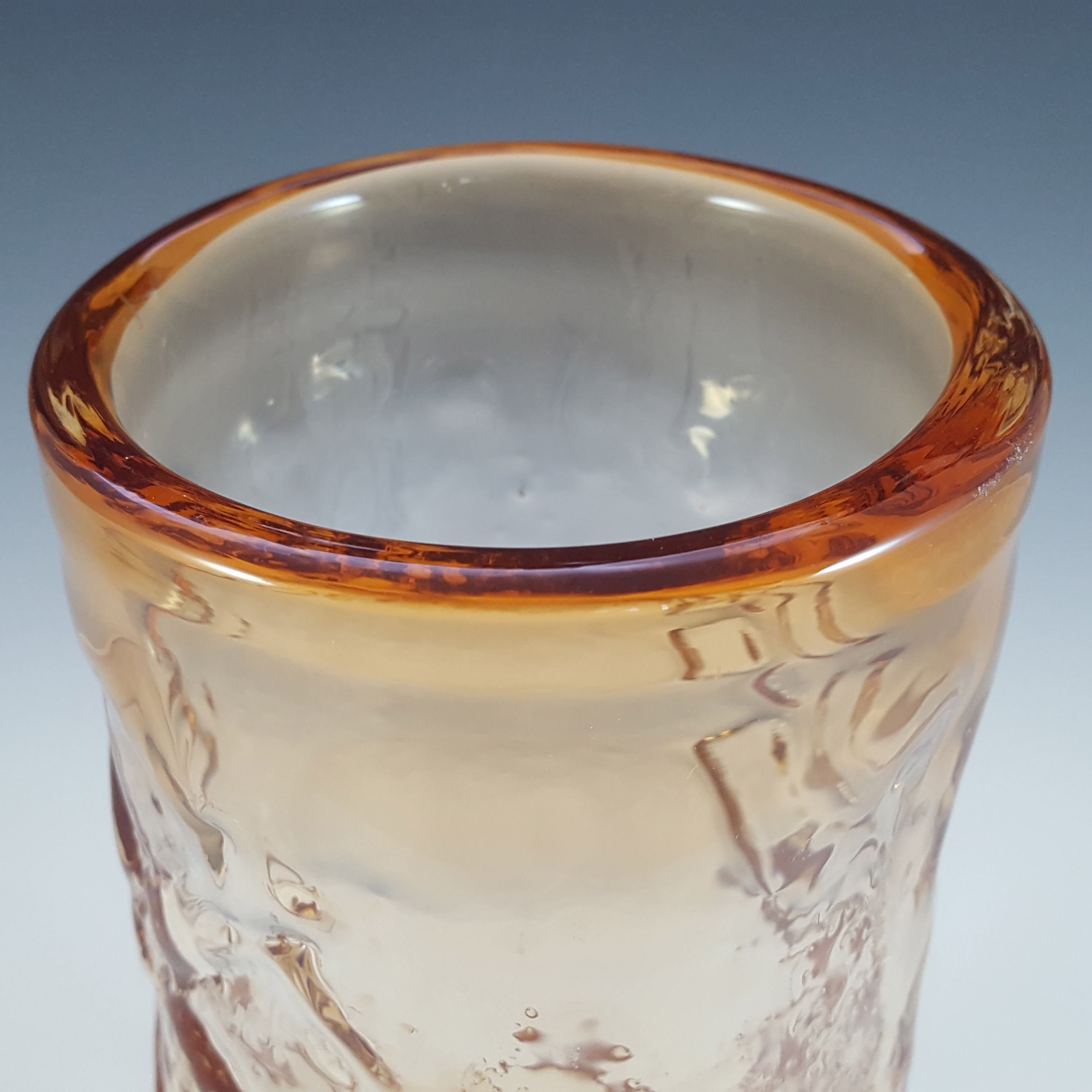 (image for) MARKED Wedgwood / Stennett-Willson Topaz Glass Textured Vase RSW25 - Click Image to Close