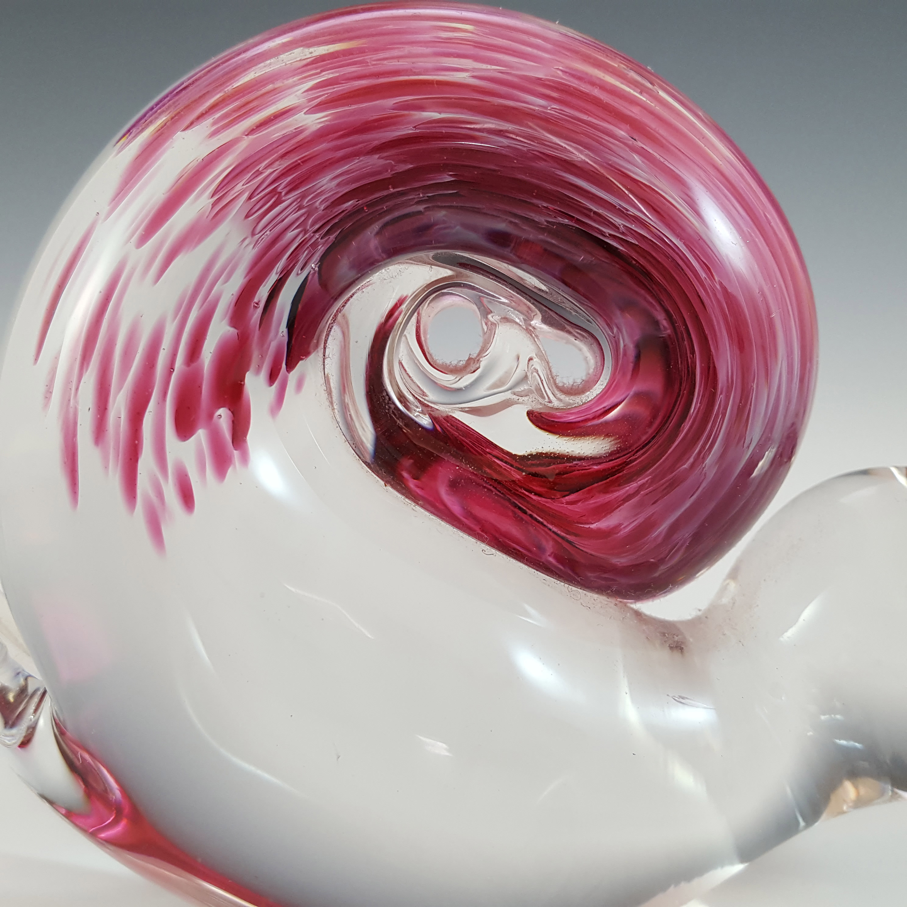 MARKED Wedgwood Speckled Pink Glass Snail Paperweight - Click Image to Close