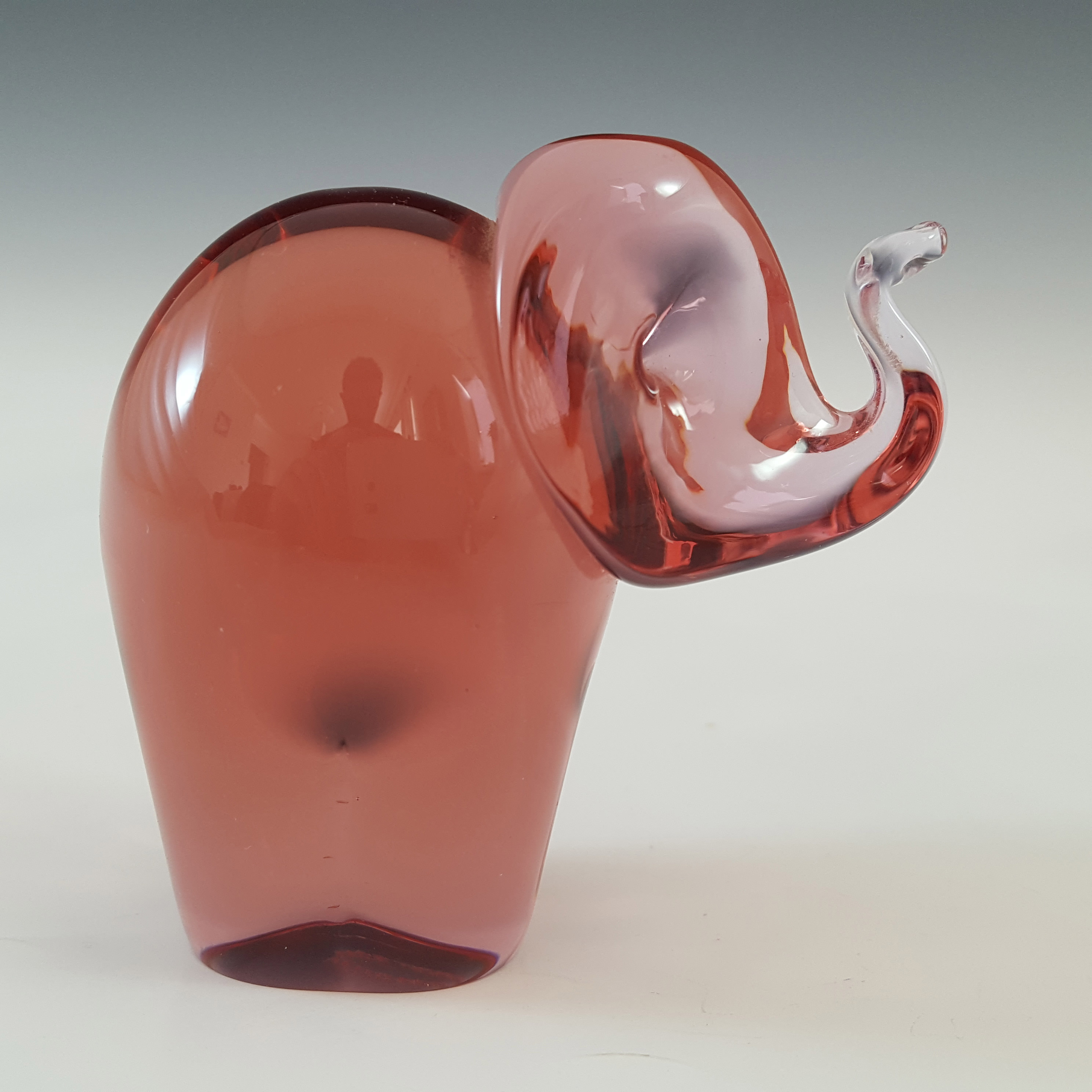 (image for) Wedgwood Lilliput Lilac/Pink Glass Elephant L5005 - Marked - Click Image to Close