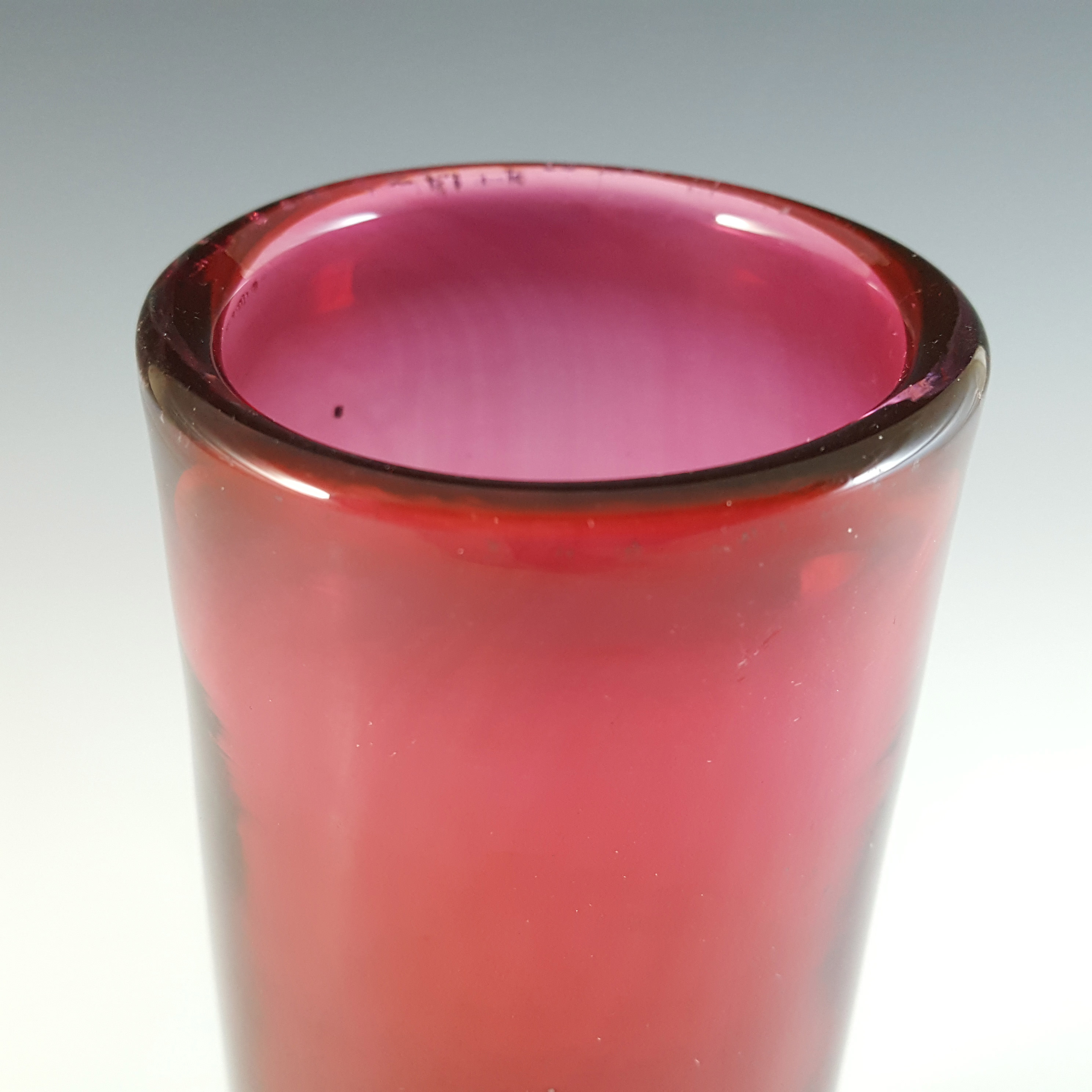 (image for) Wedgwood RSW20/1 Cranberry Glass Cylindrical Vase - Marked - Click Image to Close